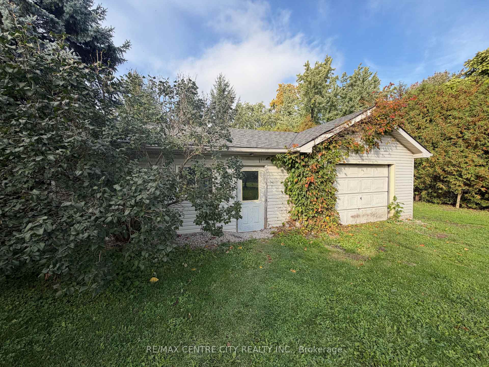 Photo 12 of 7442 Fairview Road, Central Elgin, Rural Central Elgin — HOMEH