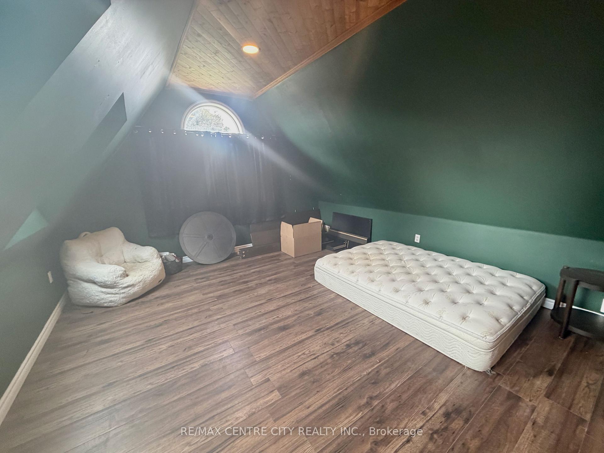 Photo 36 of 7442 Fairview Road, Central Elgin, Rural Central Elgin — HOMEH