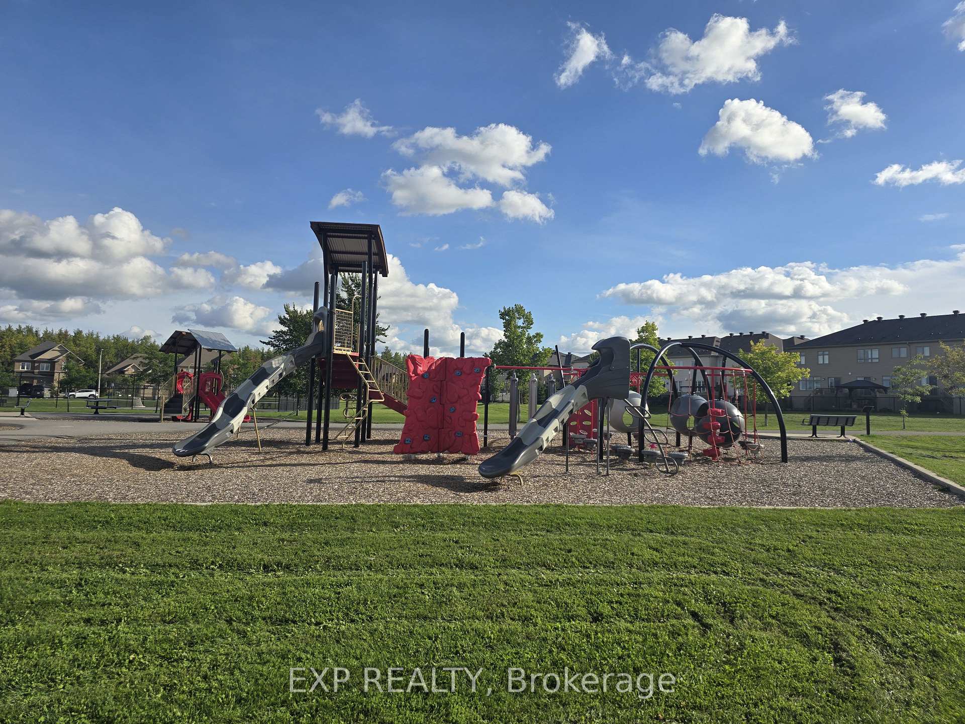 Photo 45 of 608 Parade Drive, Ottawa, Stittsville (South) — HOMEH