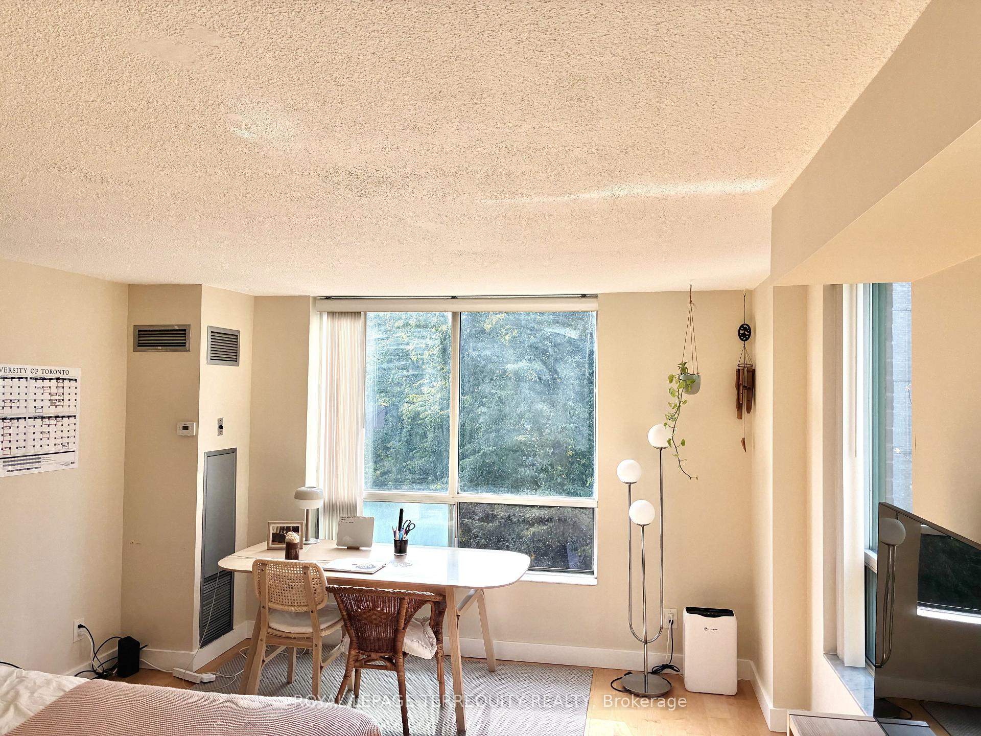 Photo 7 of Unit 524, 95 Prince Arthur Avenue, Toronto, The Annex — HOMEH