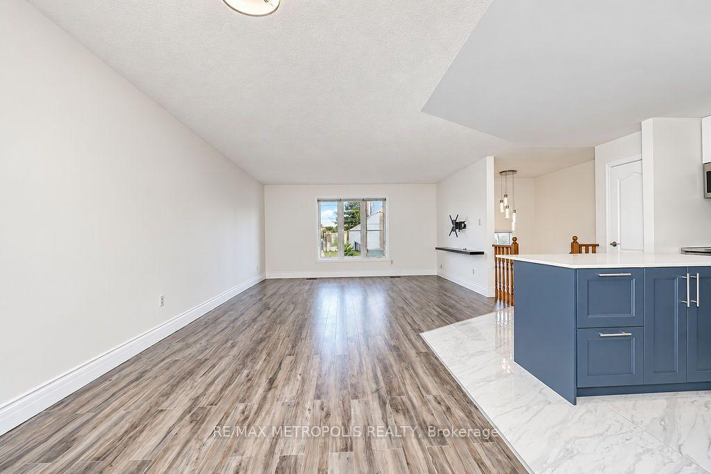 Photo 10 of Unit Main, 195 Vodden Street E, Brampton, Brampton North — HOMEH