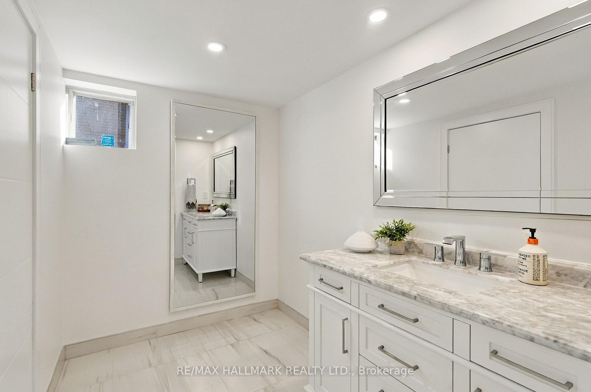 Photo 32 of 29 Willowbrook Road, Etobicoke, Mimico — HOMEH