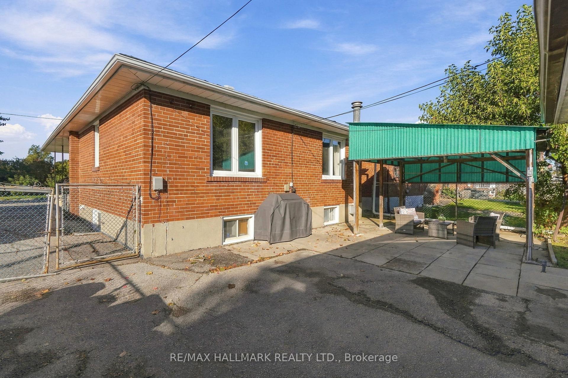 Photo 38 of 29 Willowbrook Road, Etobicoke, Mimico — HOMEH