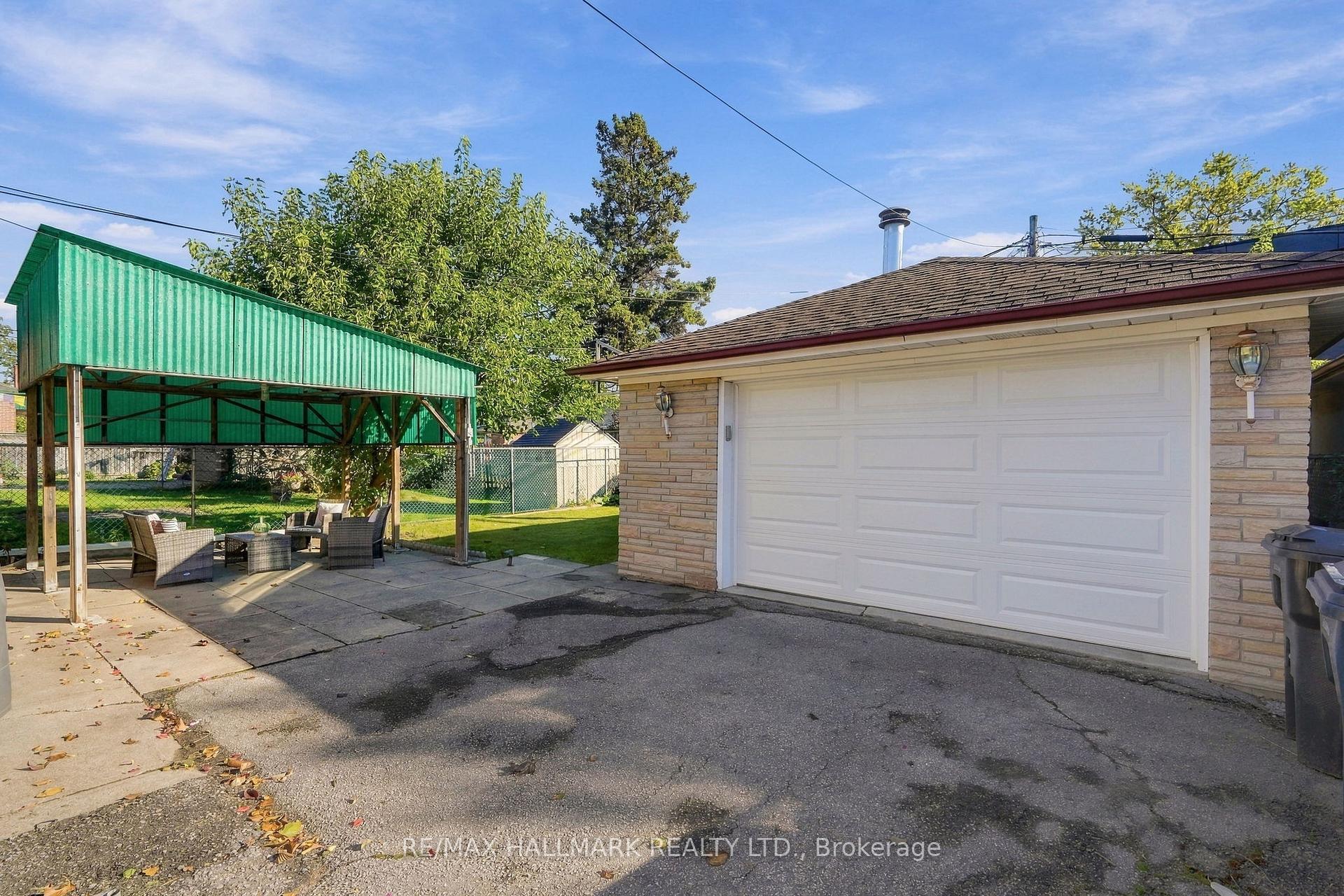 Photo 42 of 29 Willowbrook Road, Etobicoke, Mimico — HOMEH