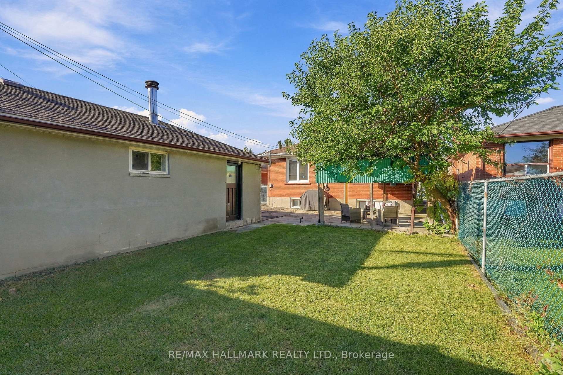 Photo 44 of 29 Willowbrook Road, Etobicoke, Mimico — HOMEH