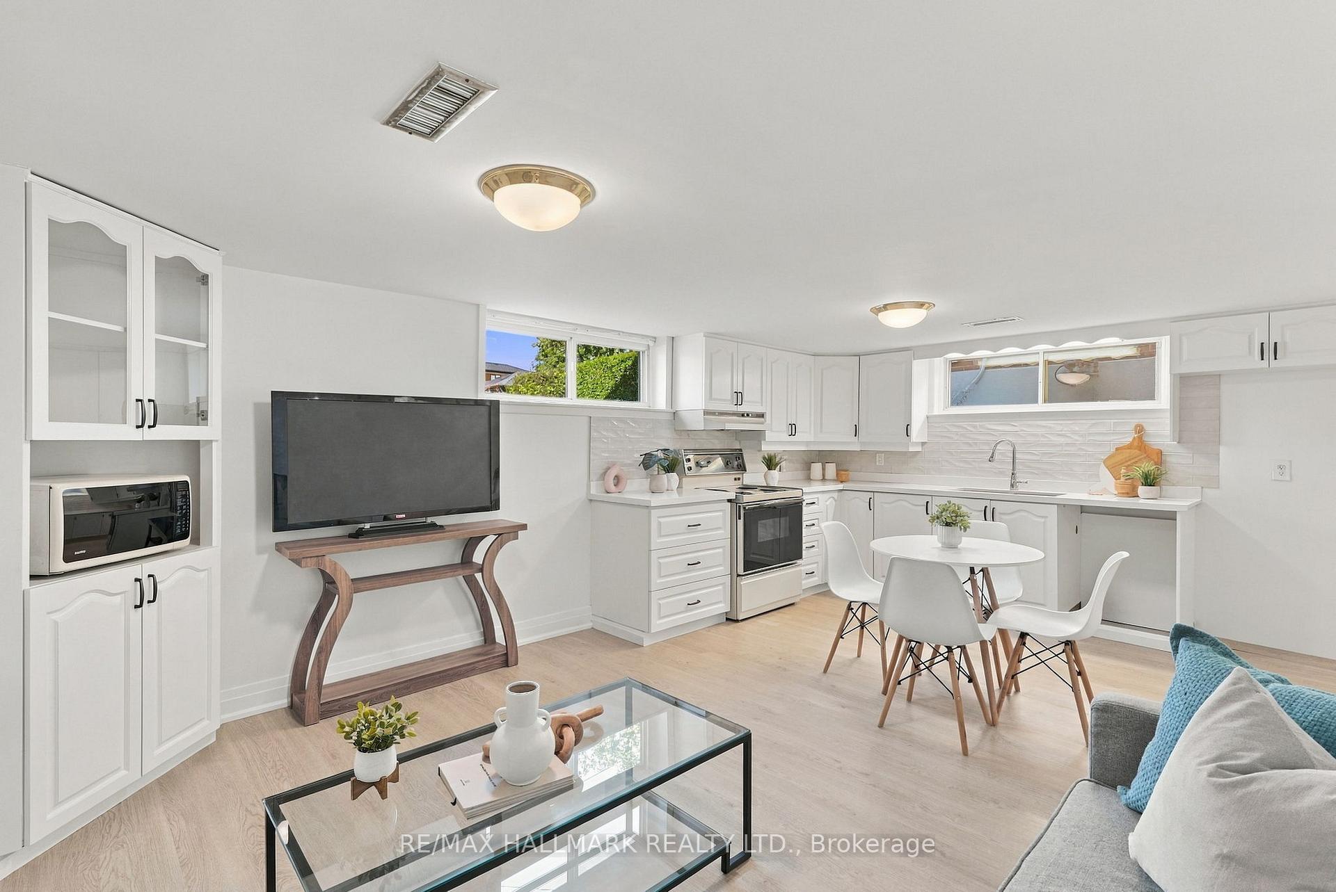 Photo 33 of 29 Willowbrook Road, Etobicoke, Mimico — HOMEH