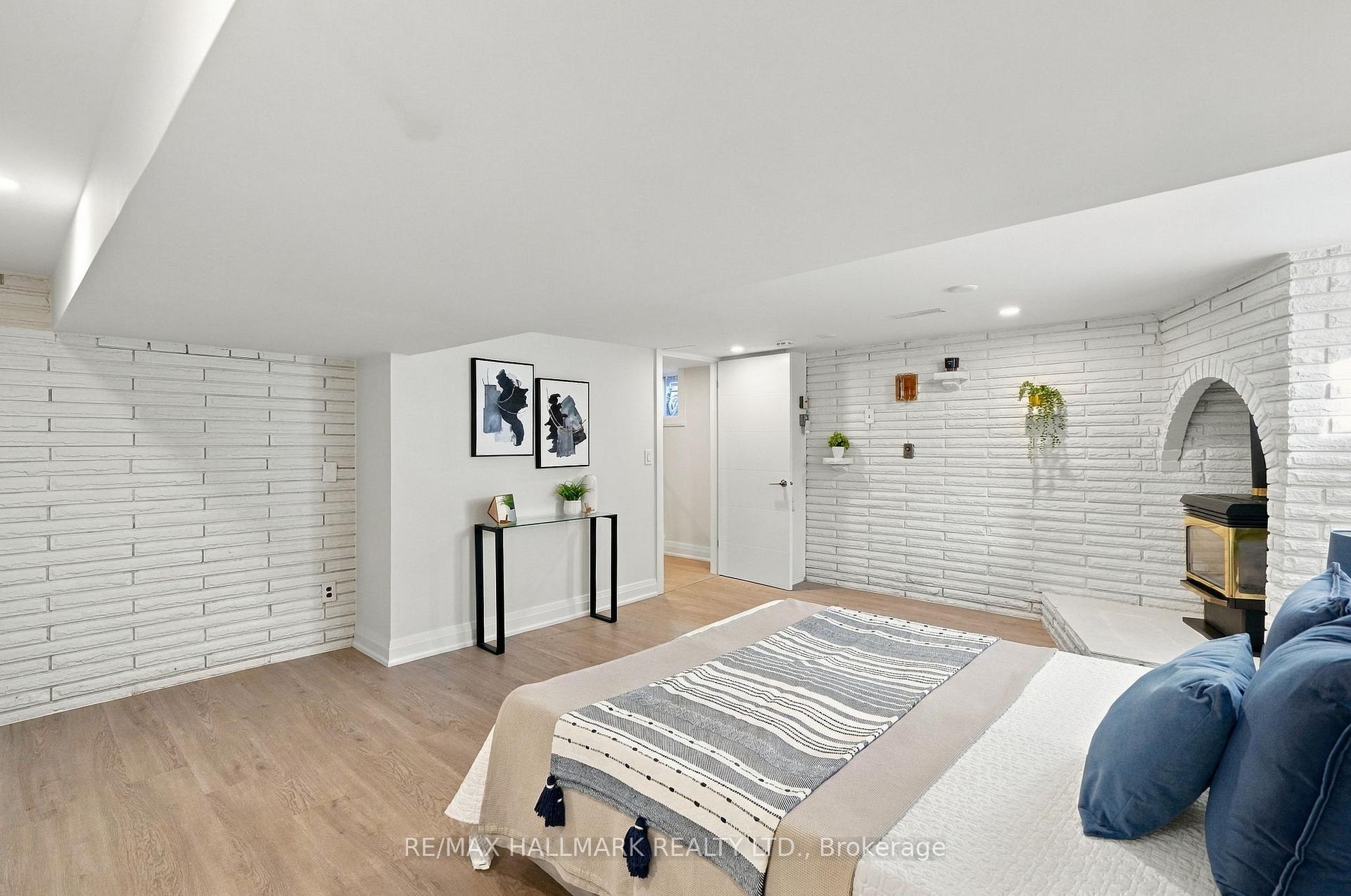 Photo 39 of 29 Willowbrook Road, Etobicoke, Mimico — HOMEH