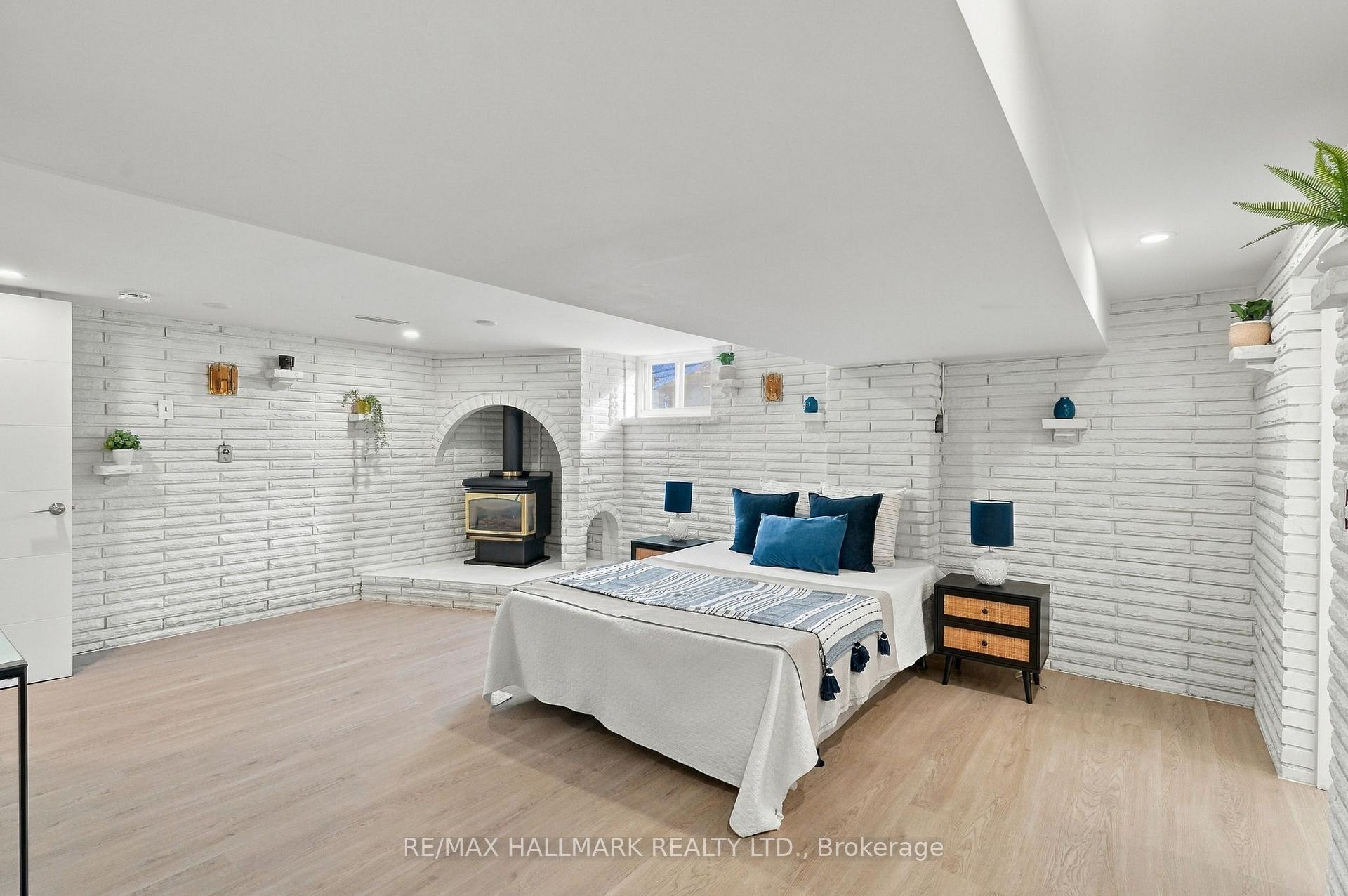Photo 41 of 29 Willowbrook Road, Etobicoke, Mimico — HOMEH