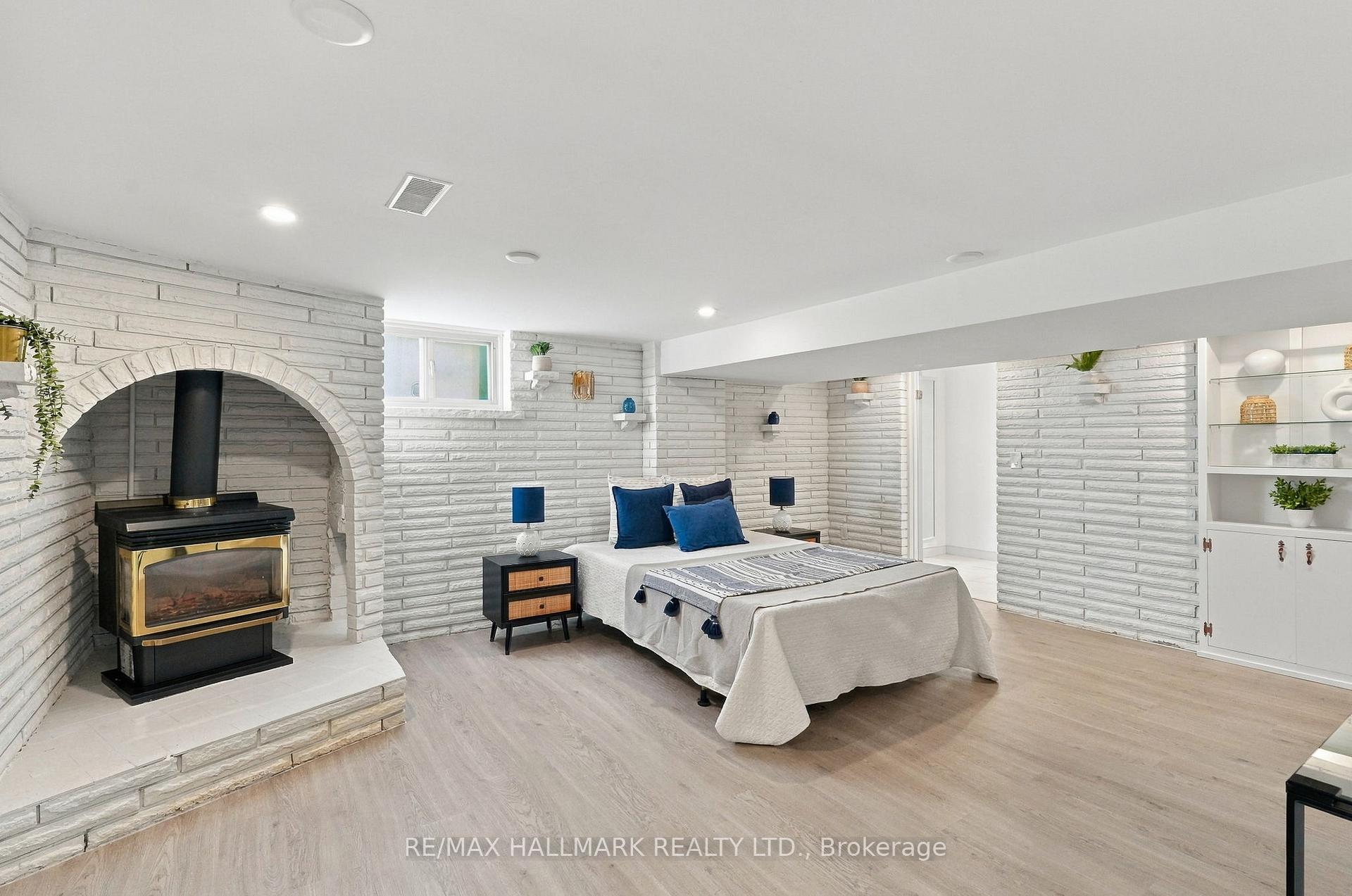 Photo 45 of 29 Willowbrook Road, Etobicoke, Mimico — HOMEH