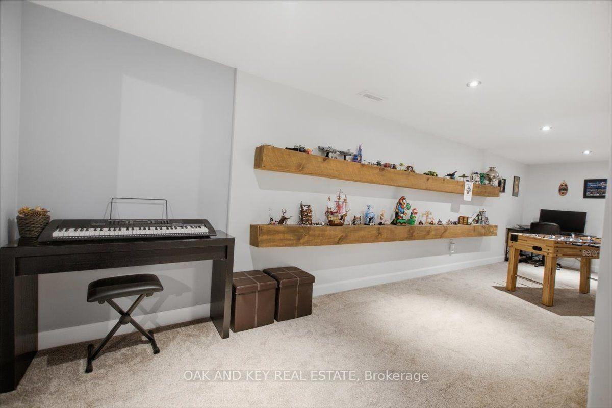 Photo 38 of 15 Chancton Crescent, London, South Y — HOMEH