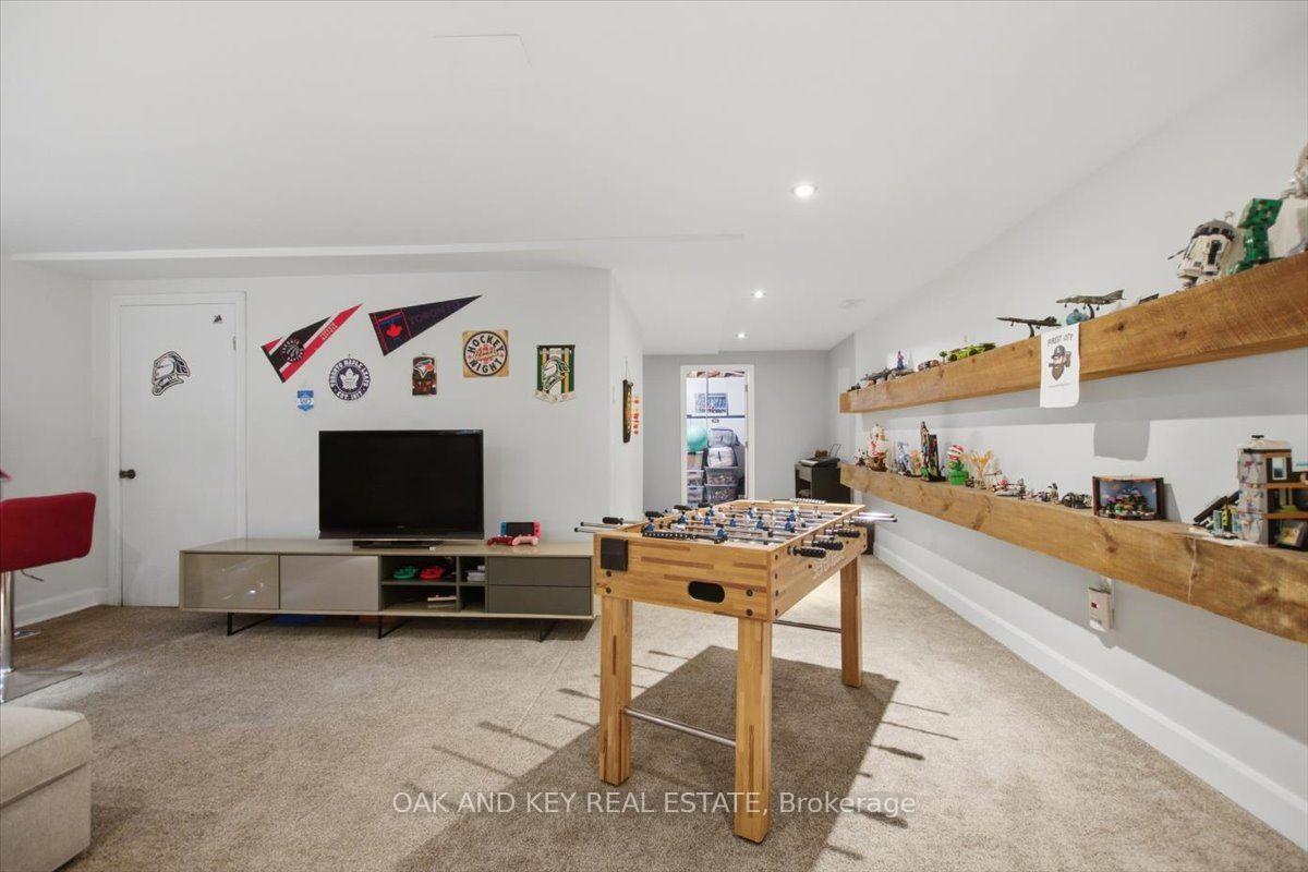 Photo 41 of 15 Chancton Crescent, London, South Y — HOMEH