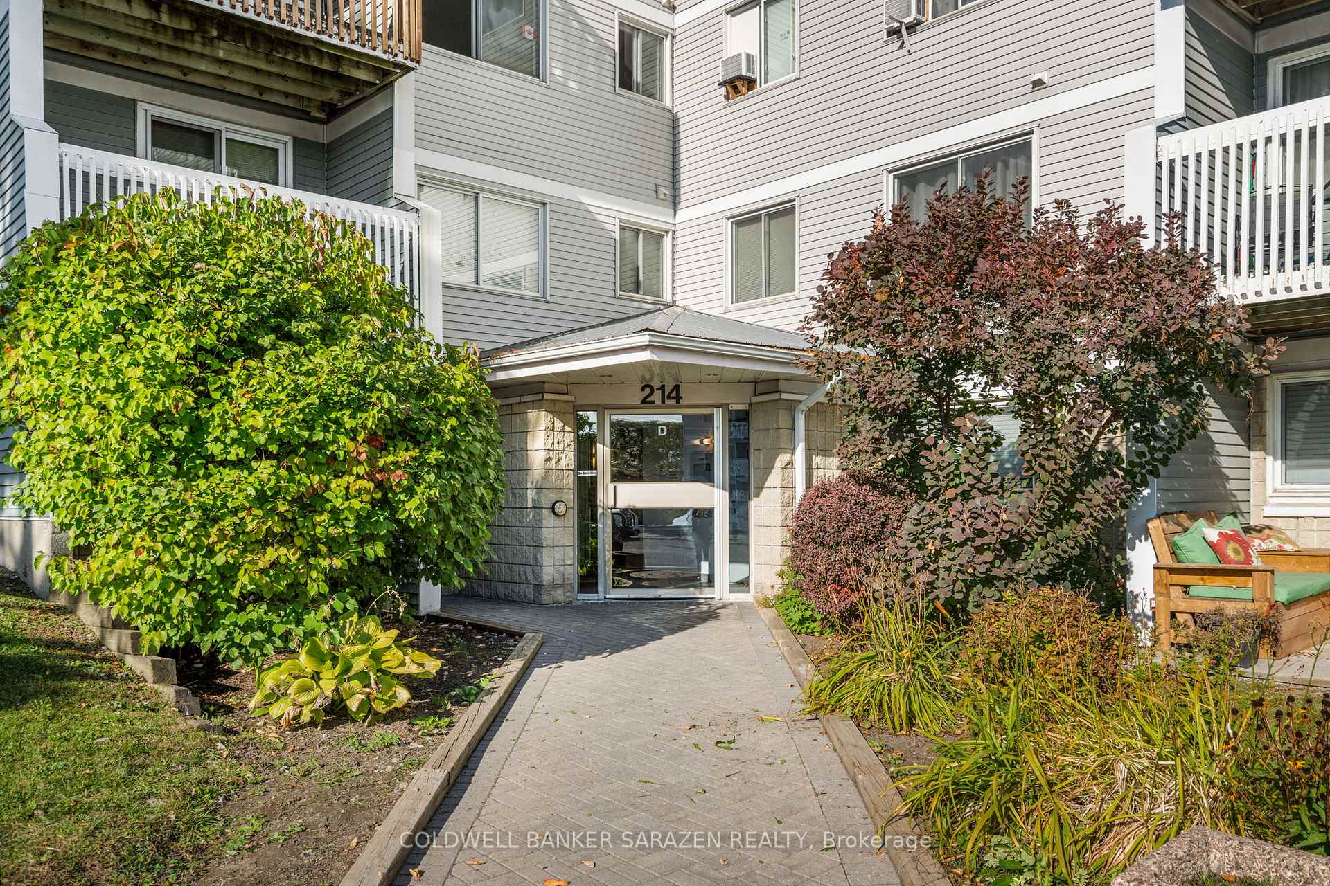 Photo 2 of Unit 209, 214 Viewmount Drive, Ottawa, Borden Farm/Stewart Farm/Carleton Heights/Parkwood Hills — HOMEH
