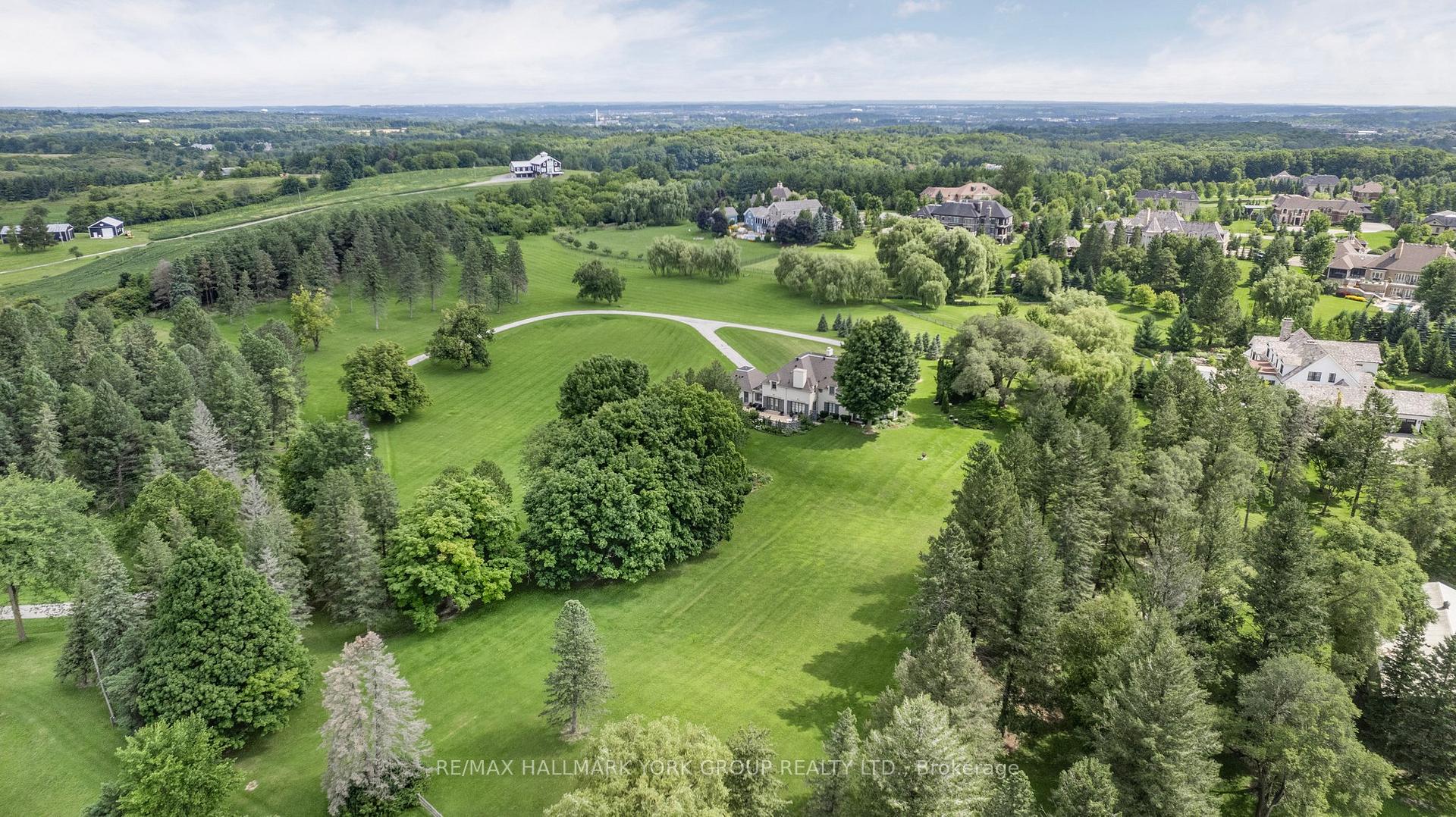 Photo 17 of 14455 Dufferin Street, King, Rural King — HOMEH