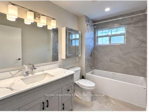 Photo 17 of 21 Clark Avenue, Markham, Thornhill — HOMEH