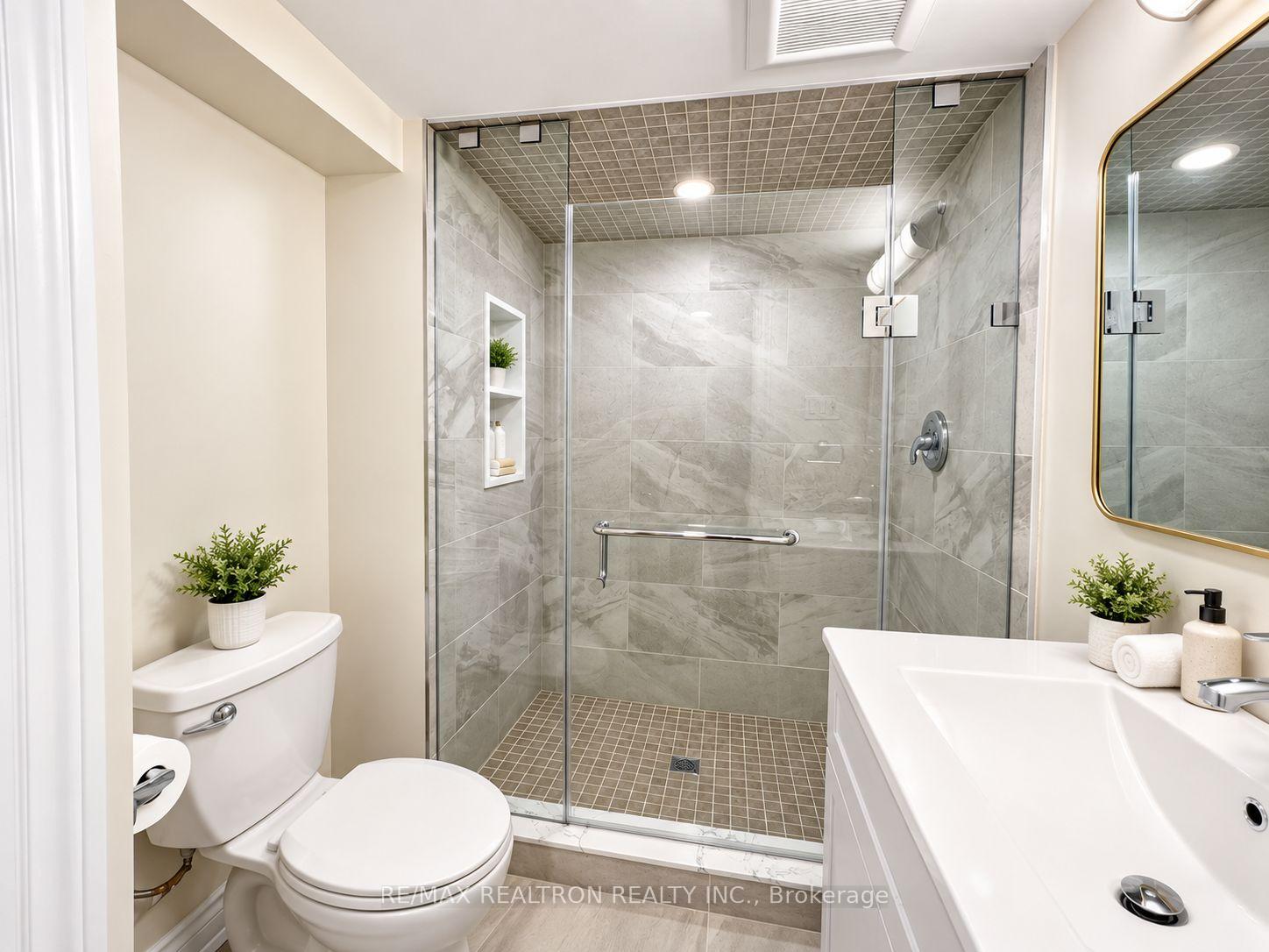 Photo 22 of 21 Clark Avenue, Markham, Thornhill — HOMEH