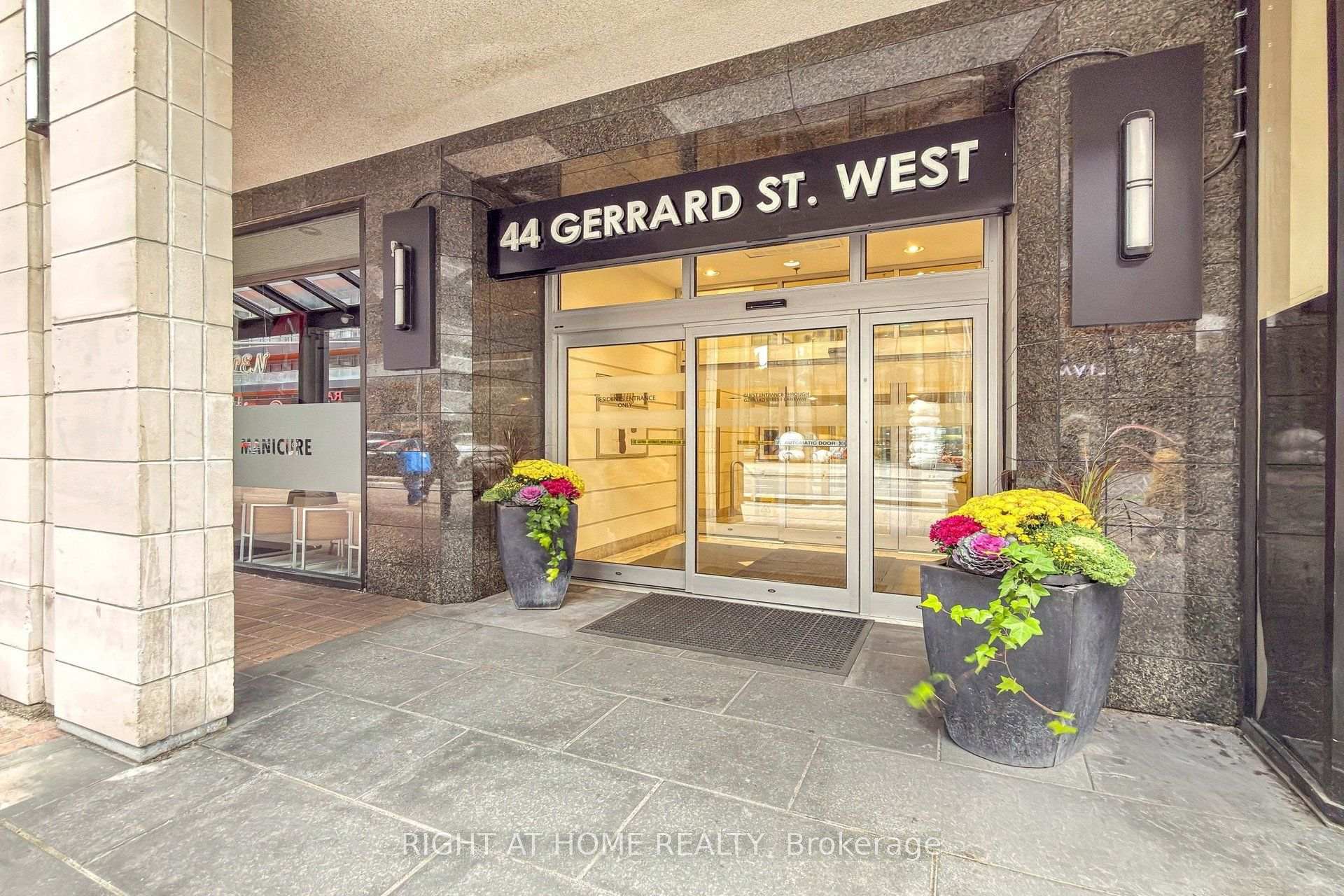 Photo 2 of Unit 909, 44 Gerrard Street W, Toronto, Bay Street Corridor — HOMEH