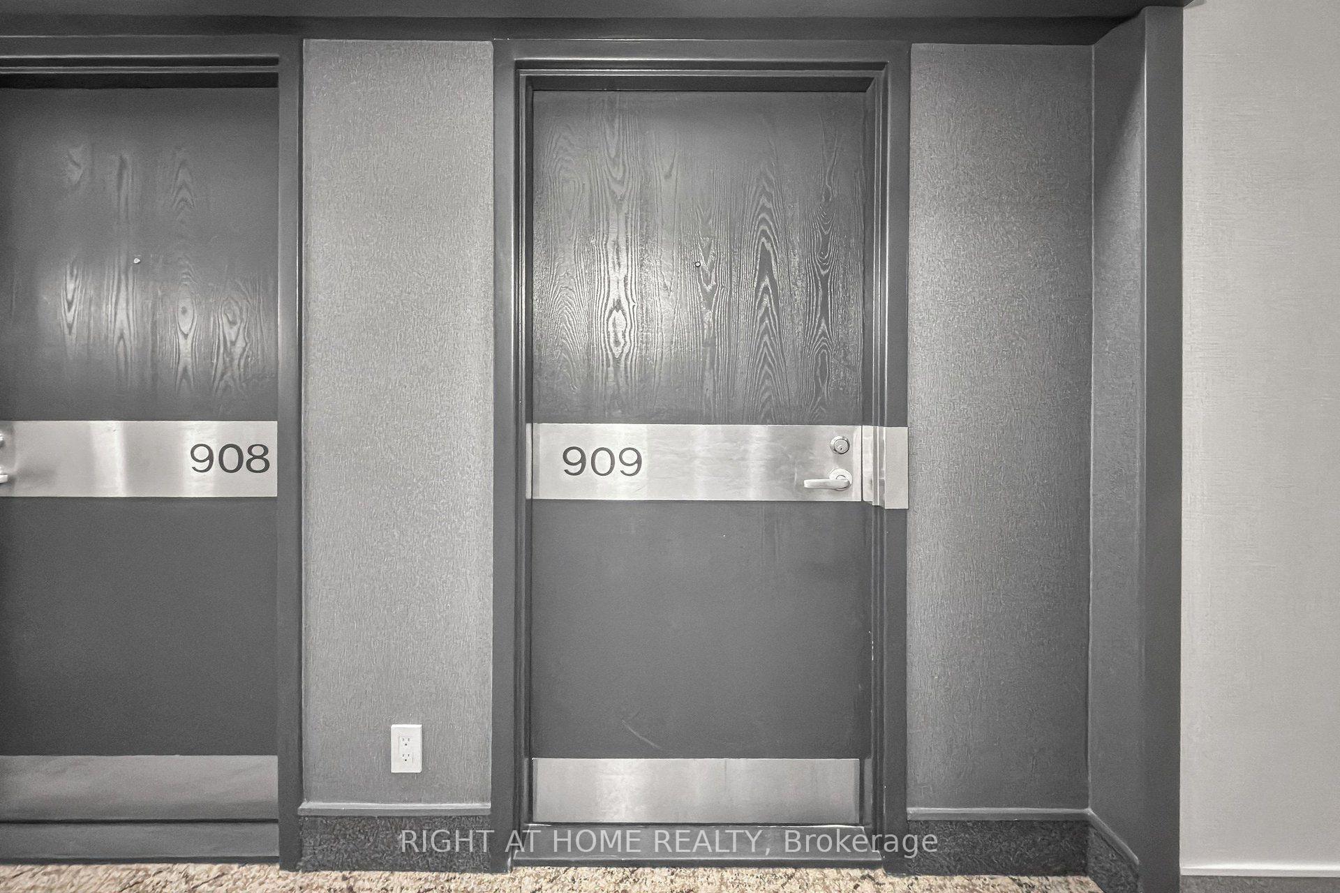 Photo 3 of Unit 909, 44 Gerrard Street W, Toronto, Bay Street Corridor — HOMEH