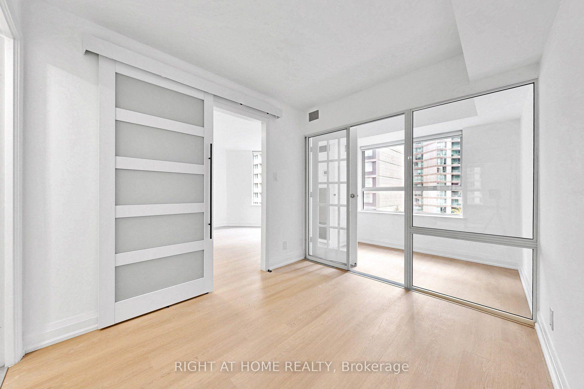 Photo 19 of Unit 909, 44 Gerrard Street W, Toronto, Bay Street Corridor — HOMEH