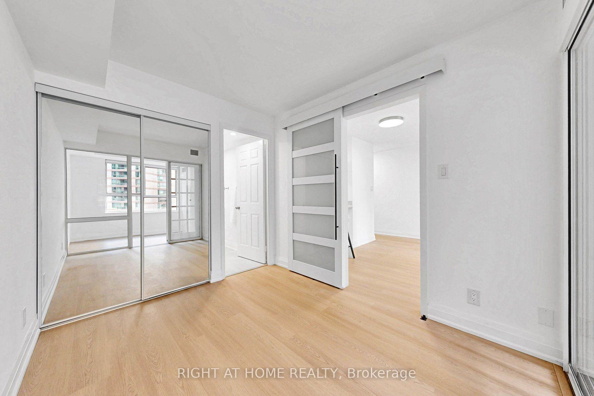 Photo 21 of Unit 909, 44 Gerrard Street W, Toronto, Bay Street Corridor — HOMEH