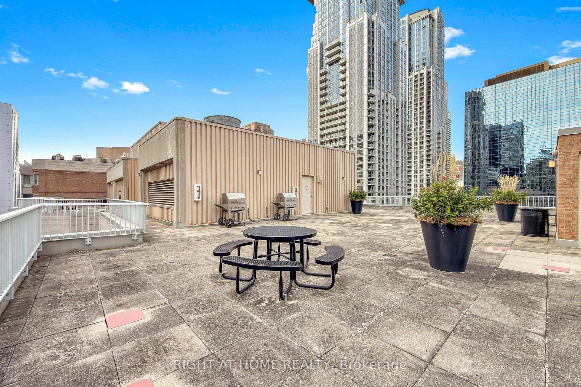 Photo 39 of Unit 909, 44 Gerrard Street W, Toronto, Bay Street Corridor — HOMEH
