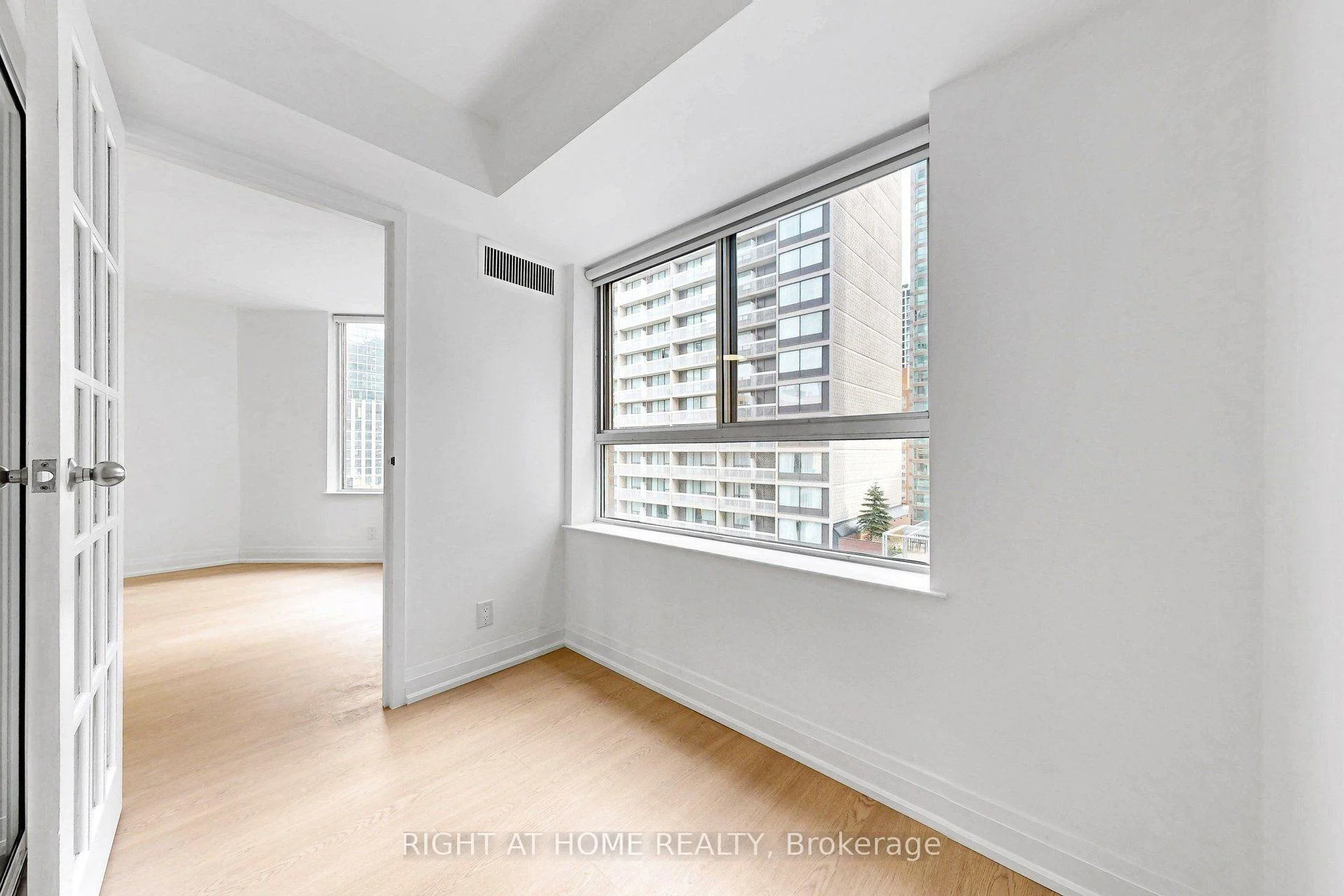 Photo 23 of Unit 909, 44 Gerrard Street W, Toronto, Bay Street Corridor — HOMEH