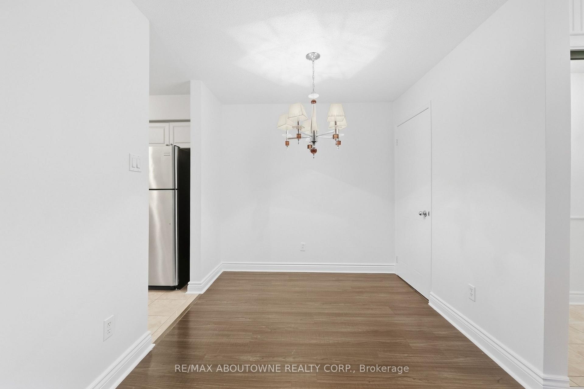 Photo 12 of Unit 1611, 1480 Pilgrims Way, Oakville, Glen Abbey — HOMEH