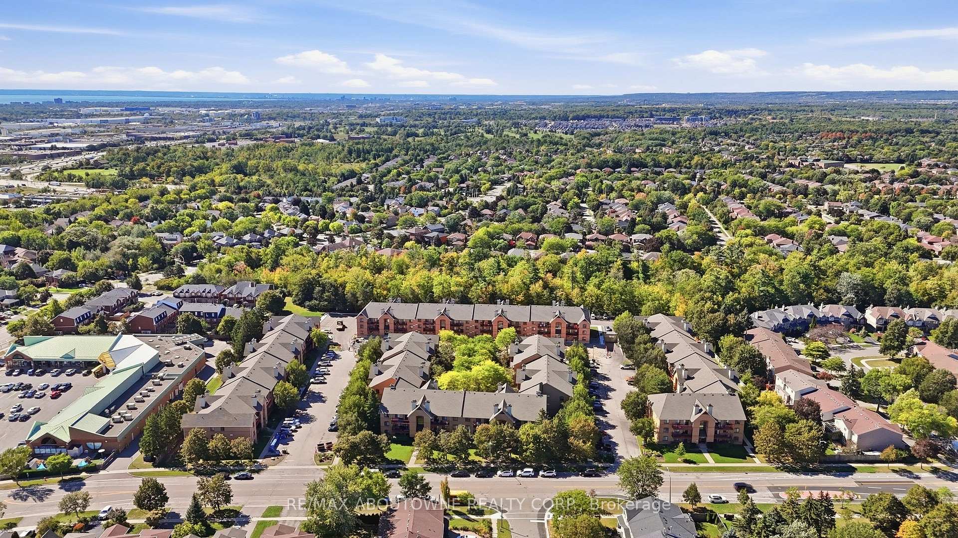 Photo 33 of Unit 1611, 1480 Pilgrims Way, Oakville, Glen Abbey — HOMEH
