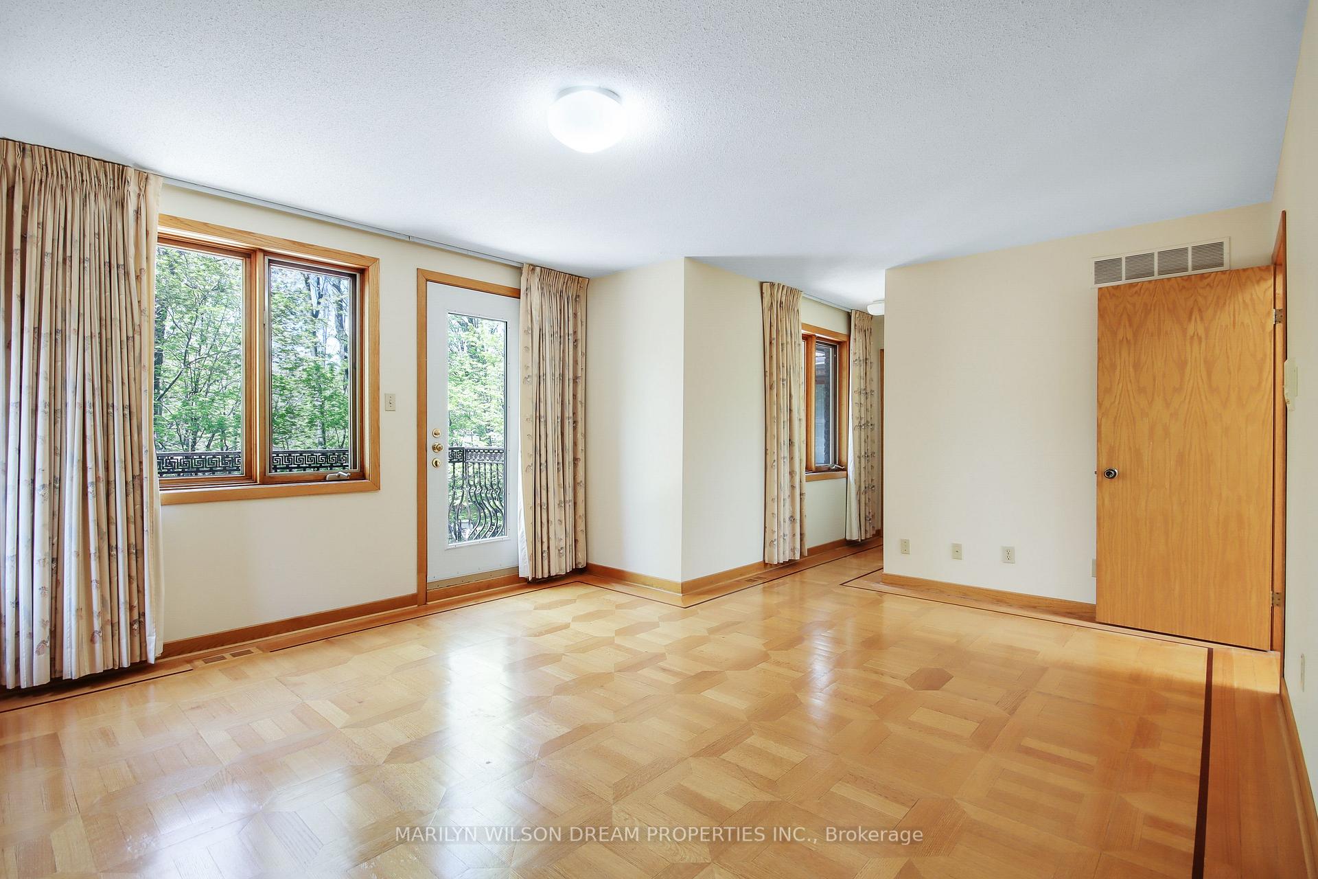 Photo 17 of 65 Macnabb Place, Ottawa, Rockcliffe — HOMEH