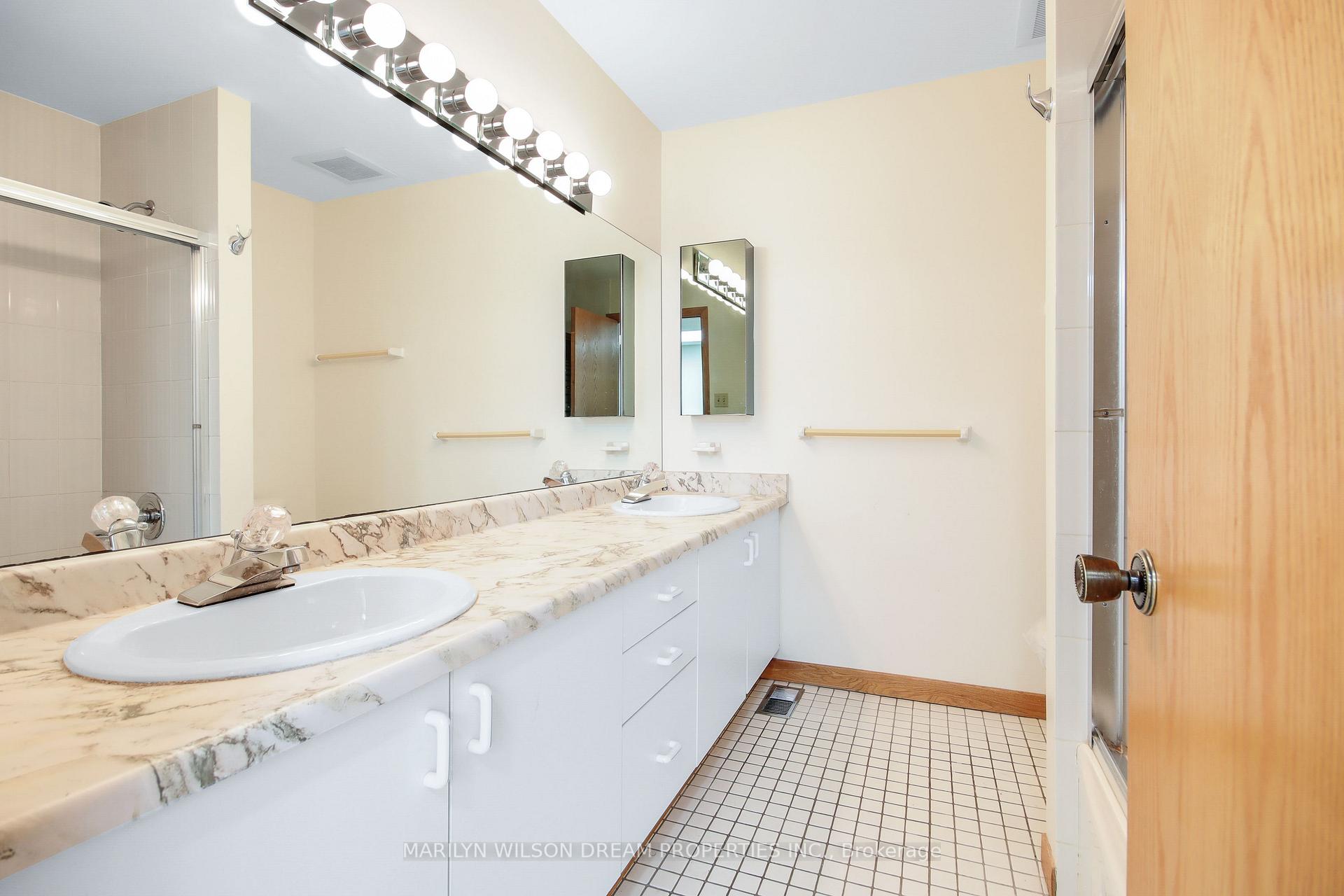 Photo 21 of 65 Macnabb Place, Ottawa, Rockcliffe — HOMEH