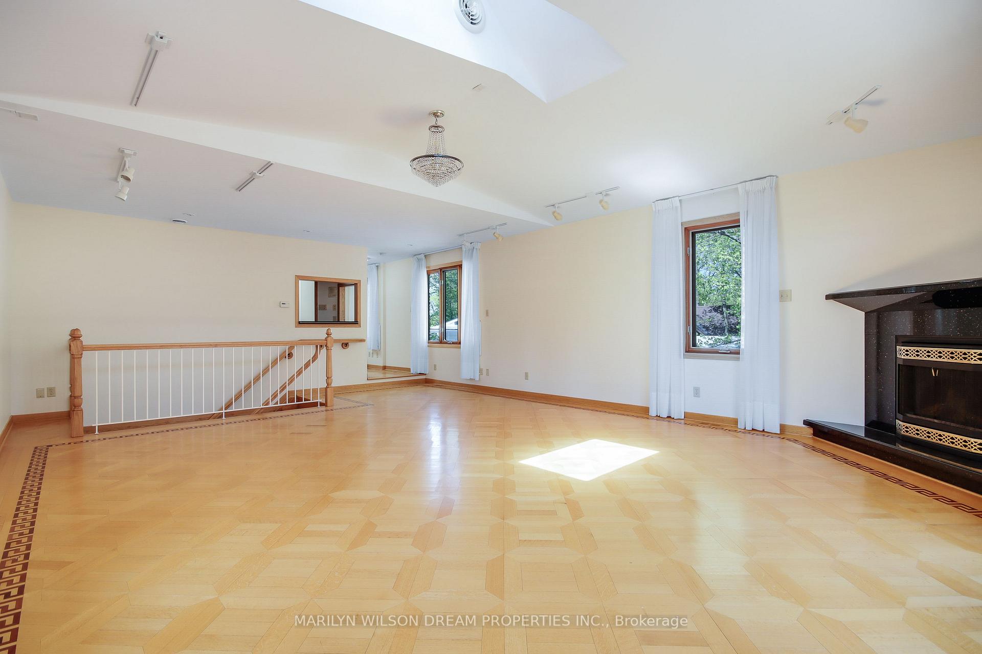 Photo 24 of 65 Macnabb Place, Ottawa, Rockcliffe — HOMEH