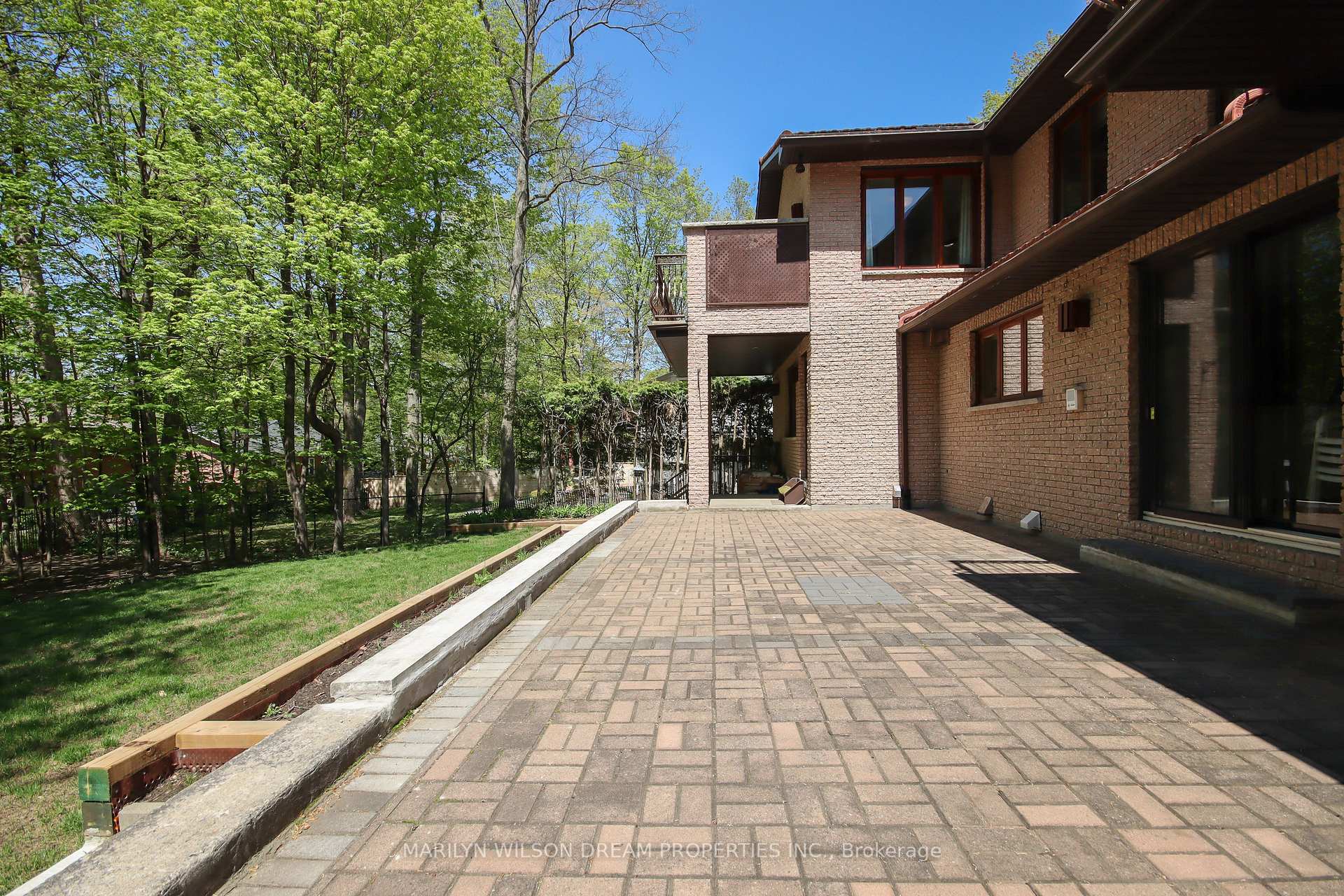Photo 29 of 65 Macnabb Place, Ottawa, Rockcliffe — HOMEH