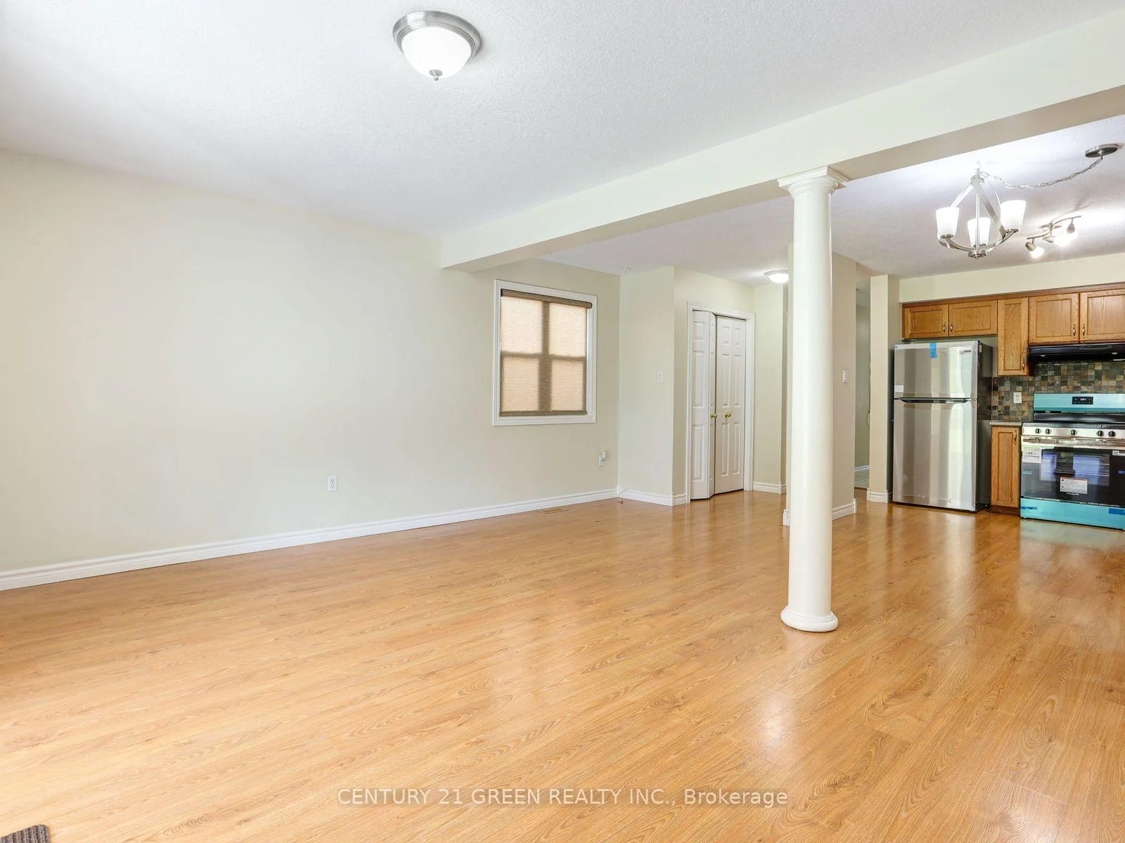 Photo 7 of 469 Activa Avenue, Kitchener, Larentian West — HOMEH