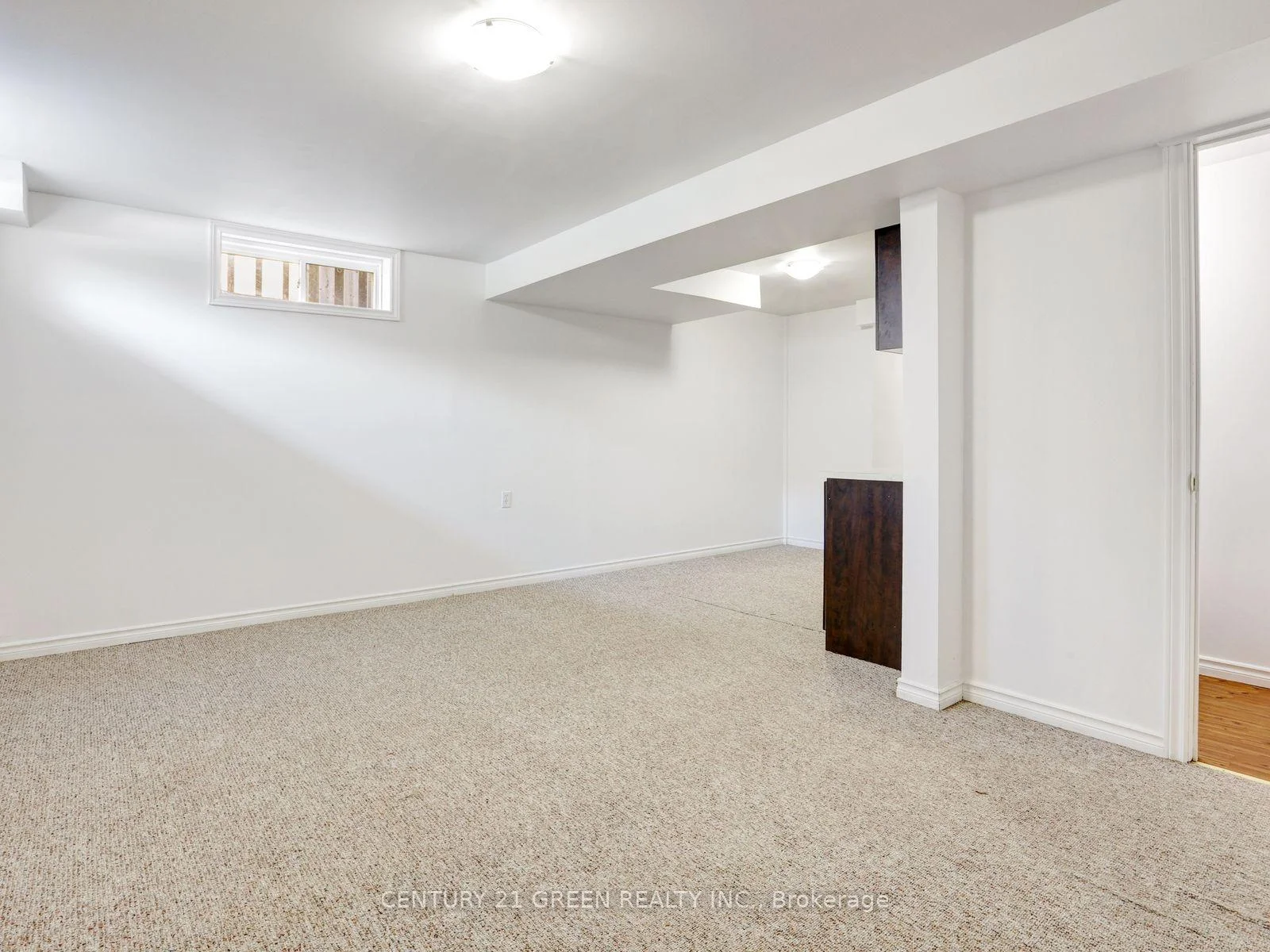Photo 21 of 469 Activa Avenue, Kitchener, Larentian West — HOMEH