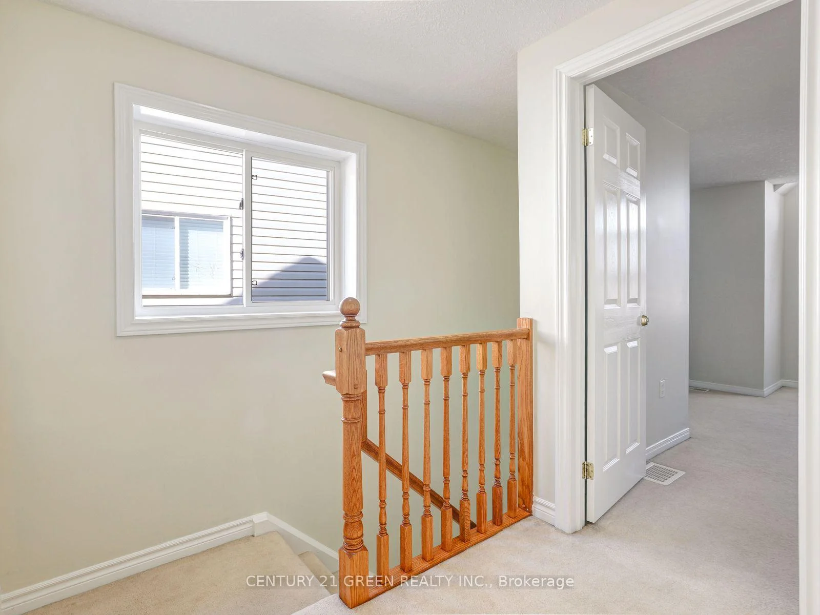 Photo 30 of 469 Activa Avenue, Kitchener, Larentian West — HOMEH