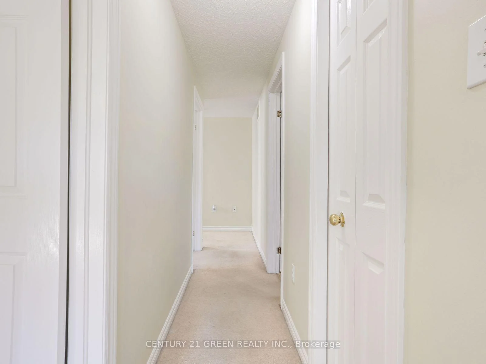Photo 31 of 469 Activa Avenue, Kitchener, Larentian West — HOMEH