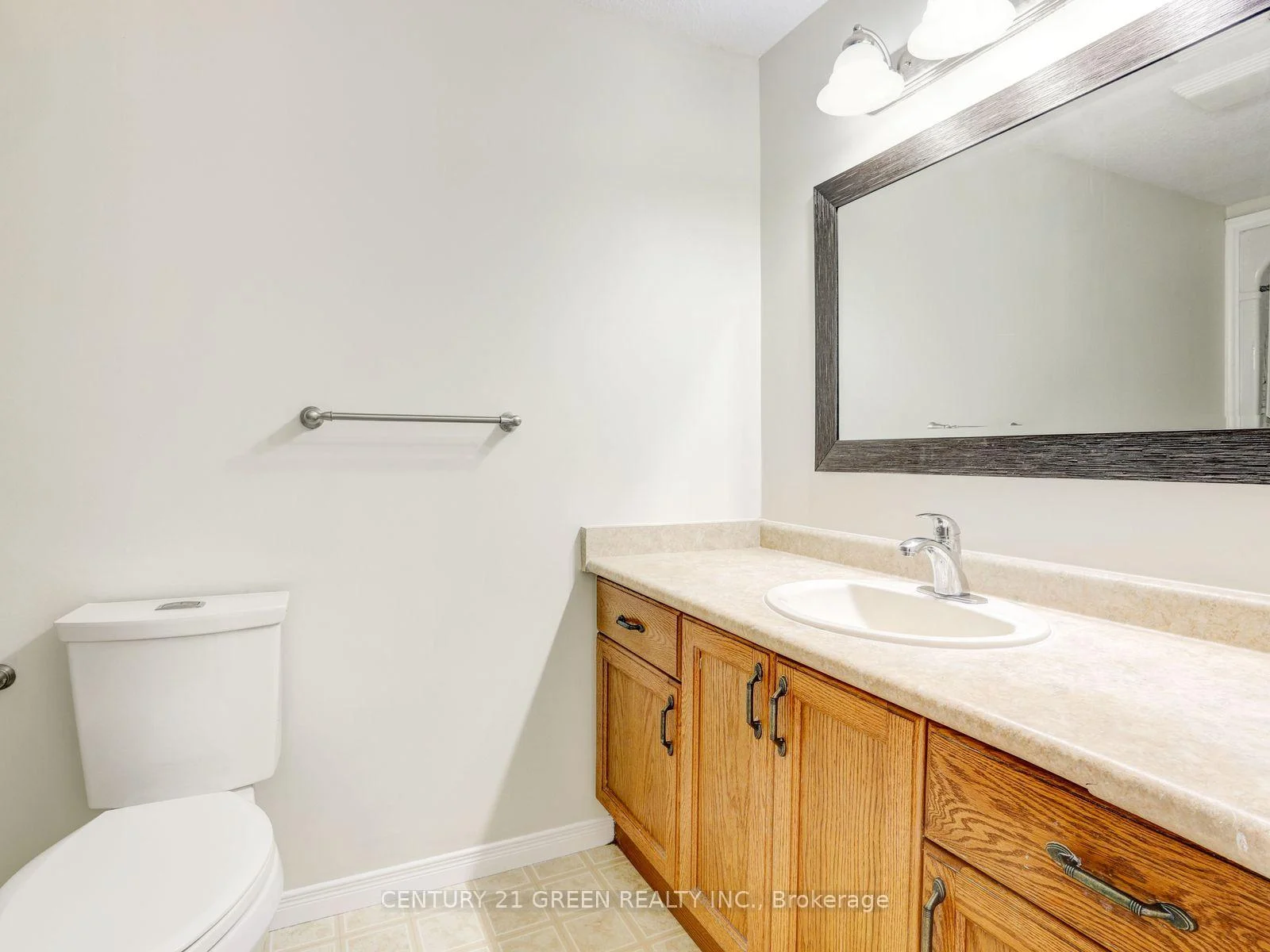 Photo 39 of 469 Activa Avenue, Kitchener, Larentian West — HOMEH