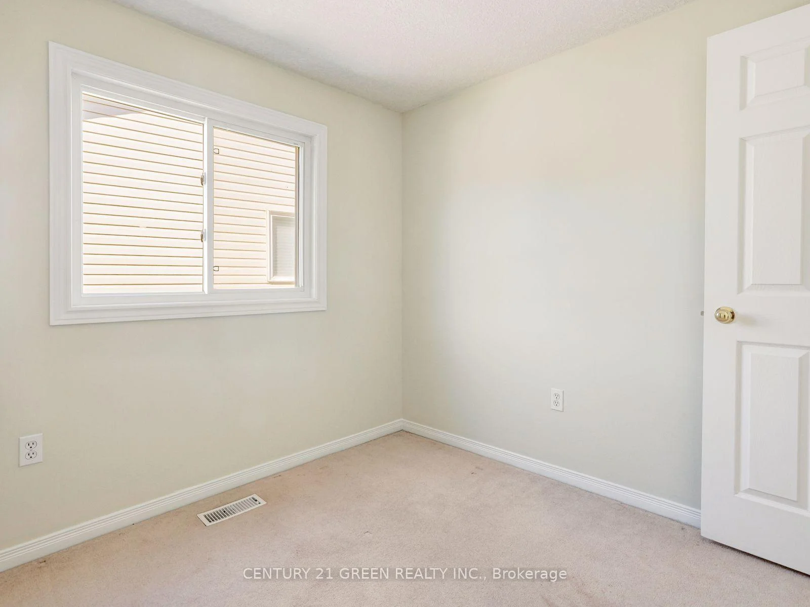 Photo 41 of 469 Activa Avenue, Kitchener, Larentian West — HOMEH