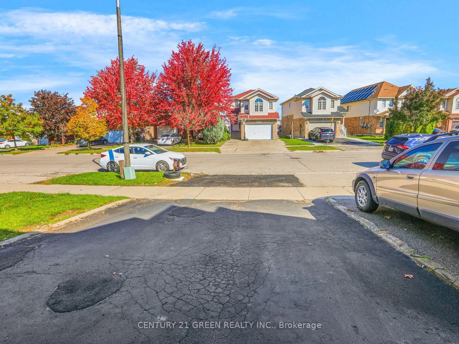 Photo 44 of 469 Activa Avenue, Kitchener, Larentian West — HOMEH