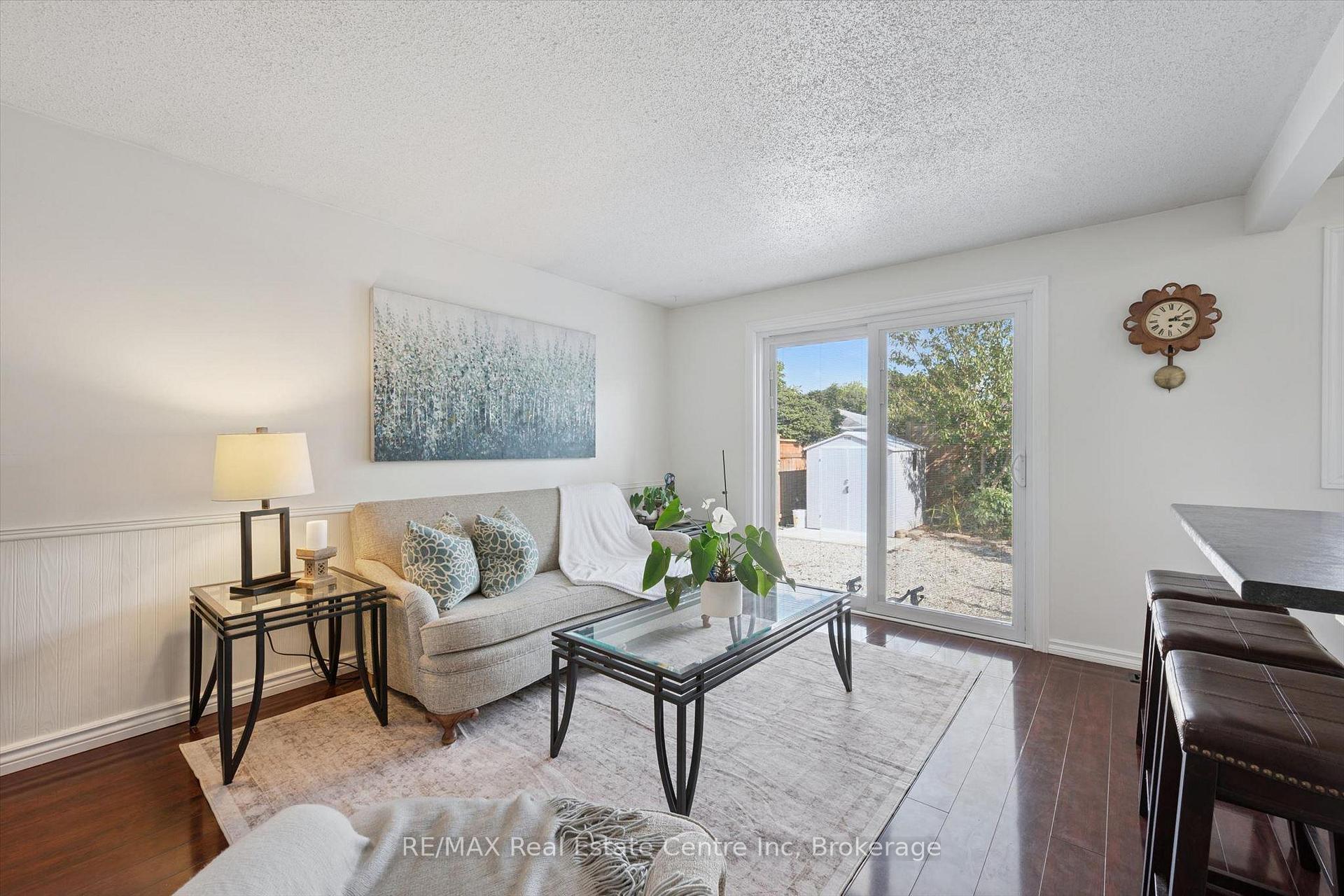 Photo 6 of 12 Mccartney Road, Guelph, Willow West/Sugarbush/West Acres — HOMEH