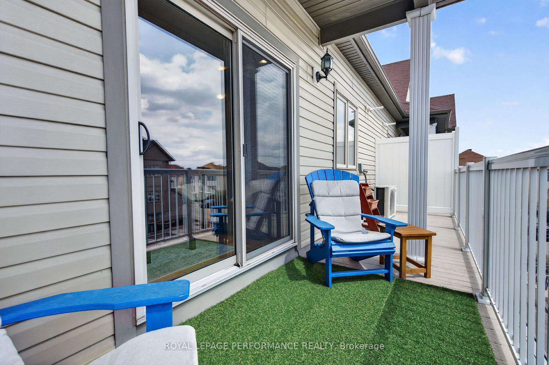 Photo 24 of 104 Sternes Private, Ottawa, Springridge/East Village — HOMEH