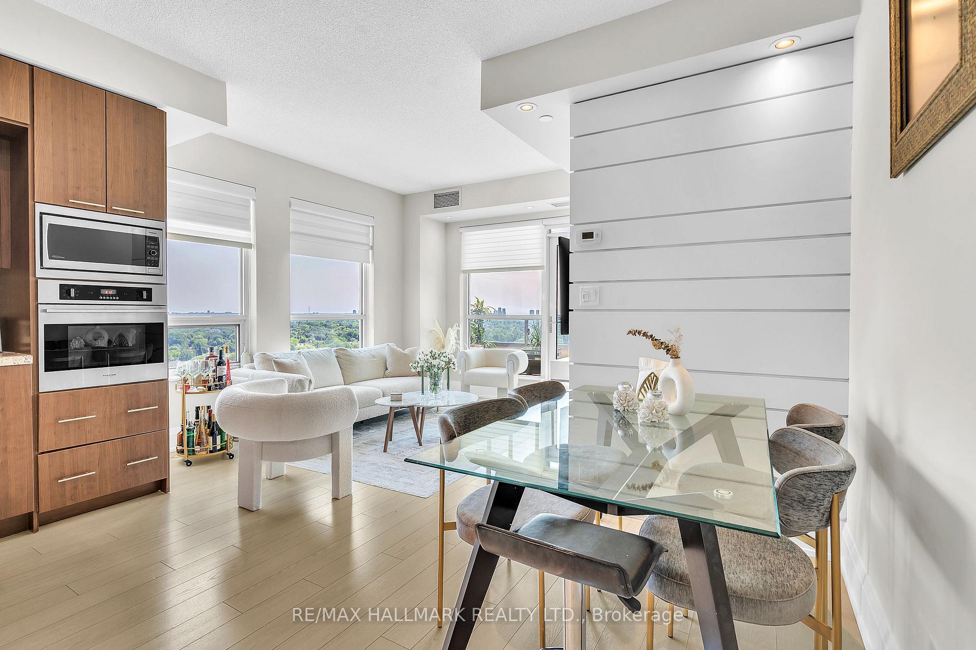 Photo of Unit 1406, 120 Harrison Garden Boulevard