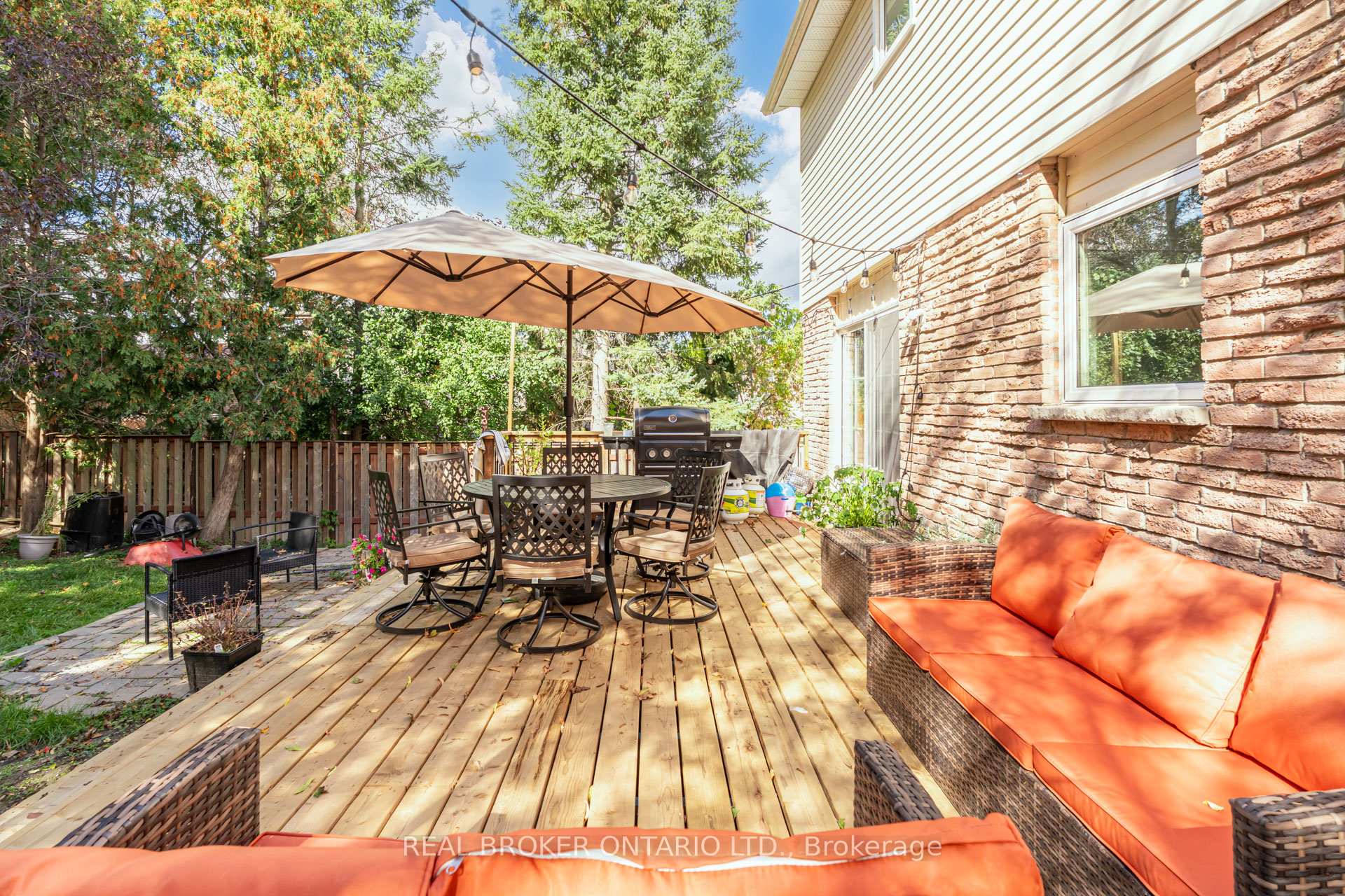 Photo 35 of 96 Rutledge Avenue, Newmarket, Huron Heights-Leslie Valley — HOMEH