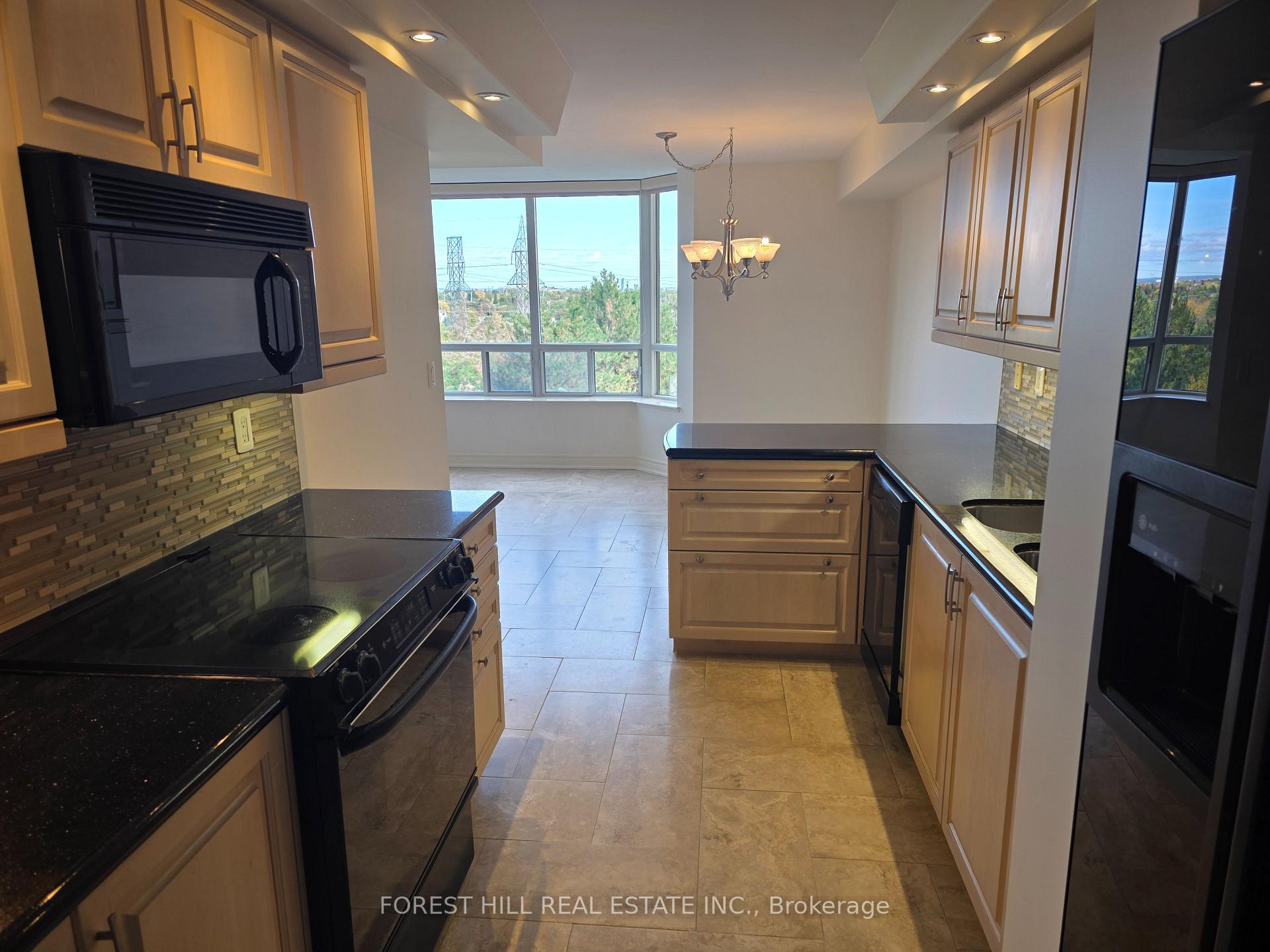 Photo 6 of Unit 609, 89 Skymark Drive, North York, Hillcrest Village — HOMEH