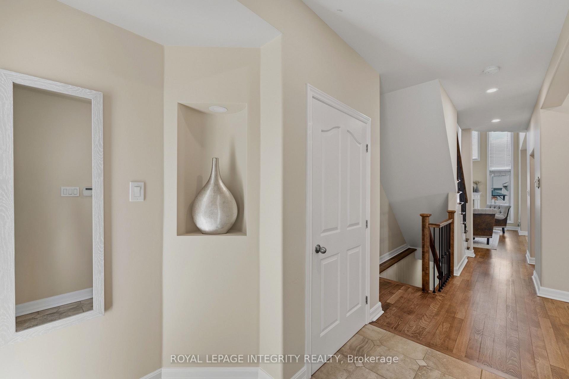 Photo 3 of 119 Woliston Crescent, Ottawa, Kanata - Morgan's Grant/South March — HOMEH