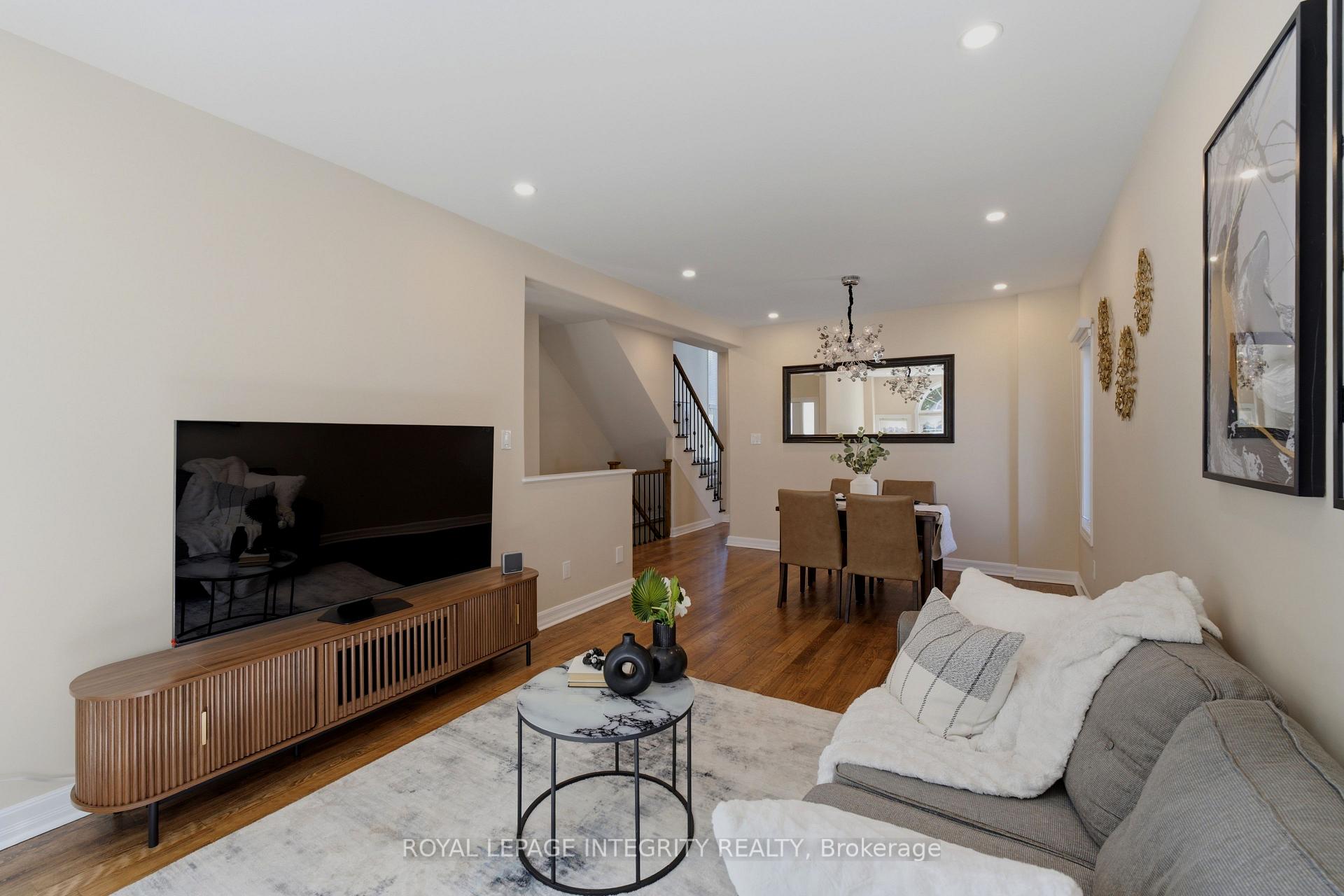 Photo 13 of 119 Woliston Crescent, Ottawa, Kanata - Morgan's Grant/South March — HOMEH