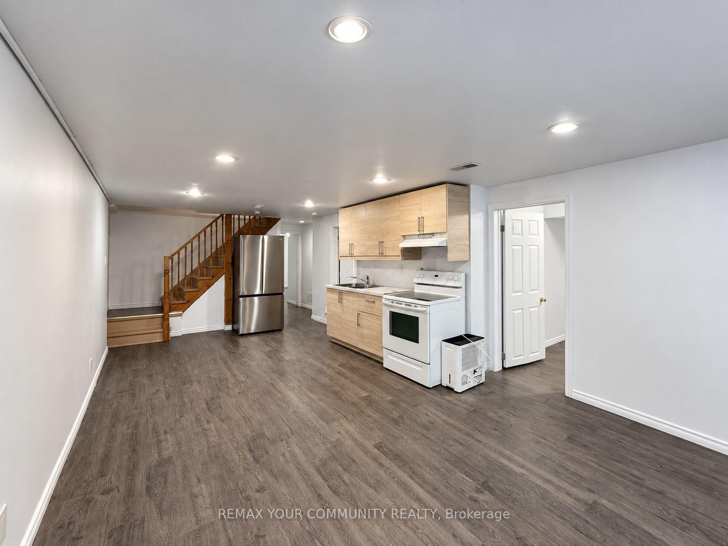 Photo 3 of Unit Lower Unit, 77 Beswick Drive, Newmarket, Central Newmarket — HOMEH