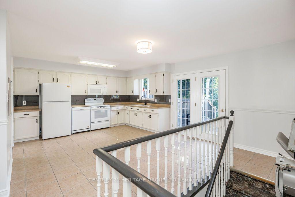 Photo 3 of 115 Cunningham Drive, New Tecumseth, Alliston — HOMEH