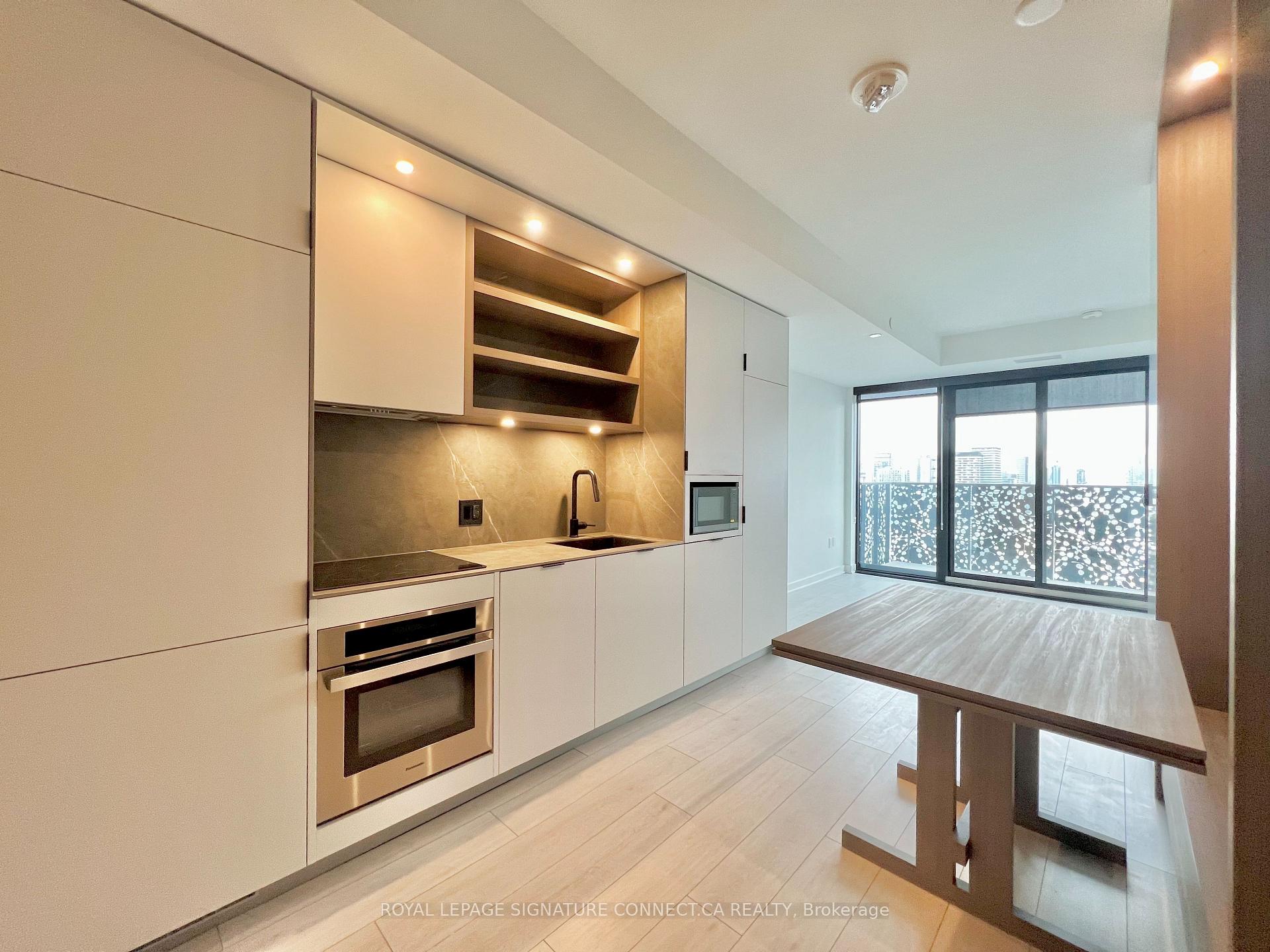 Photo of Unit 2605, 55 Charles Street E