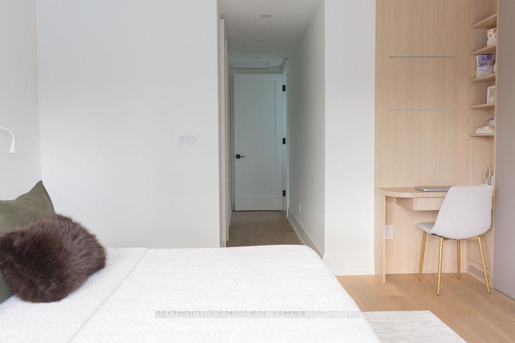 Photo 19 of 127 Glenvale Boulevard, Toronto, Leaside — HOMEH