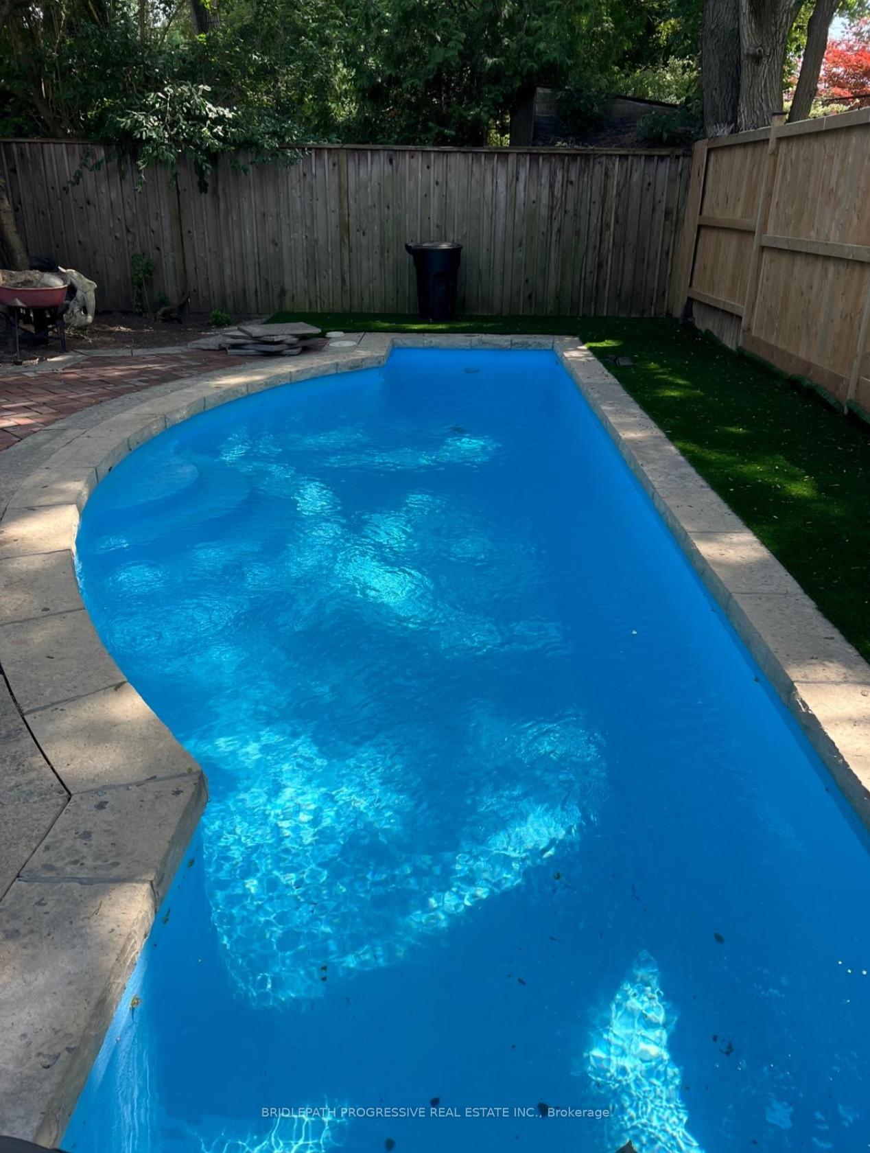 Photo 29 of 127 Glenvale Boulevard, Toronto, Leaside — HOMEH